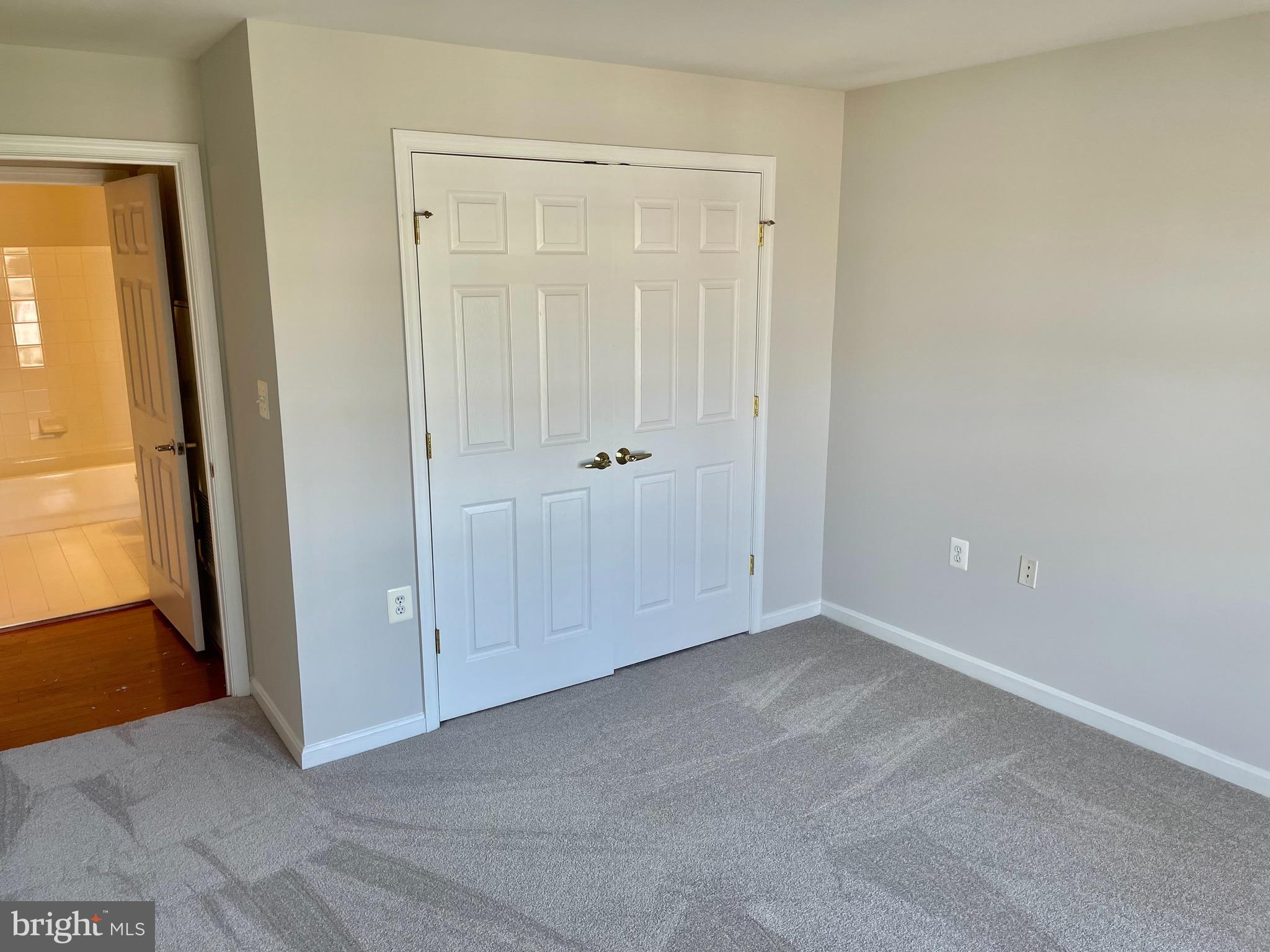 CAMERON STATION - Residential