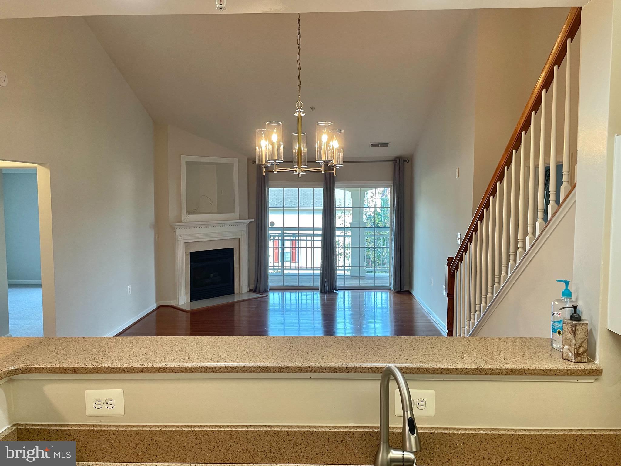 CAMERON STATION - Residential