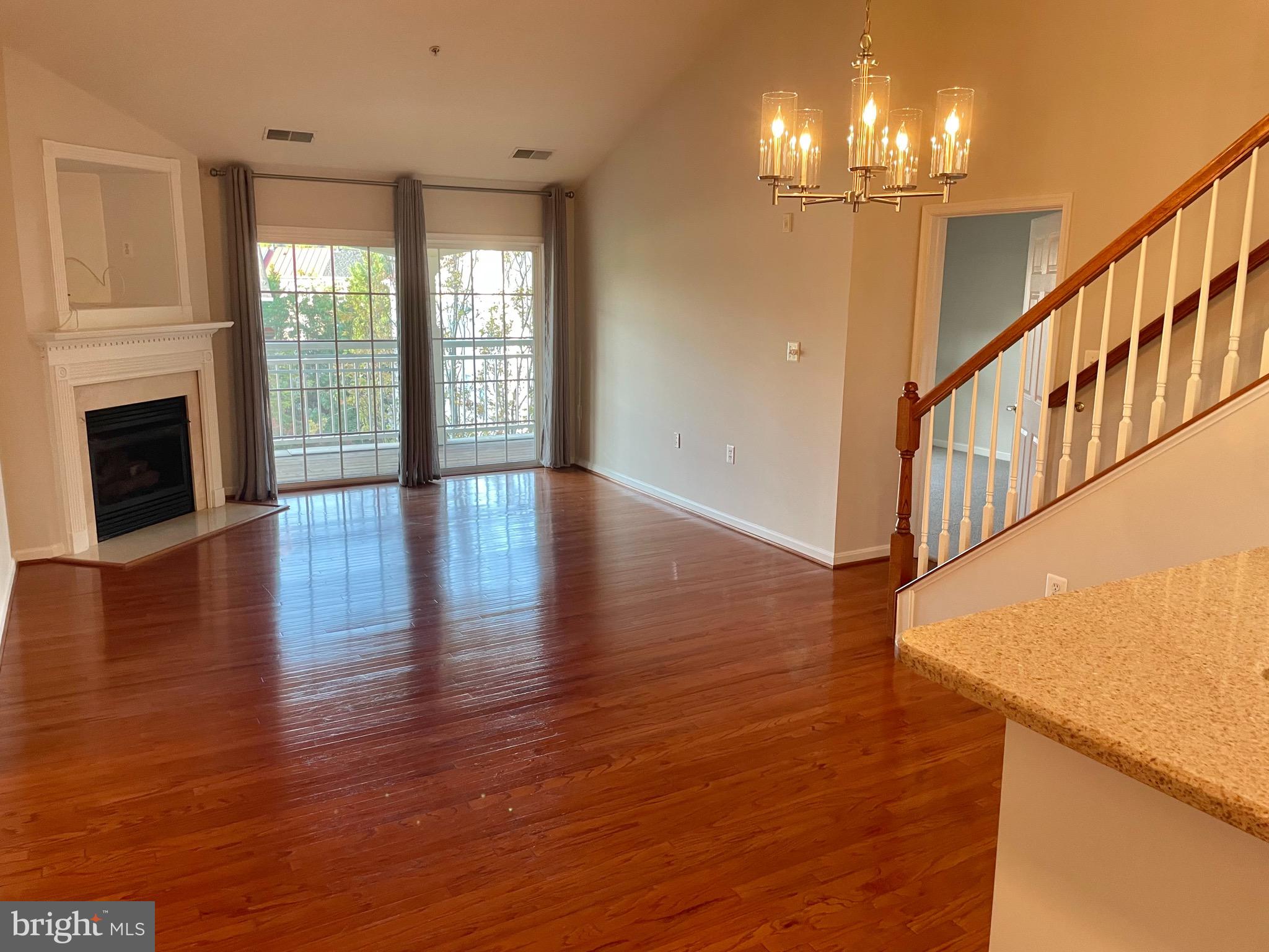 CAMERON STATION - Residential