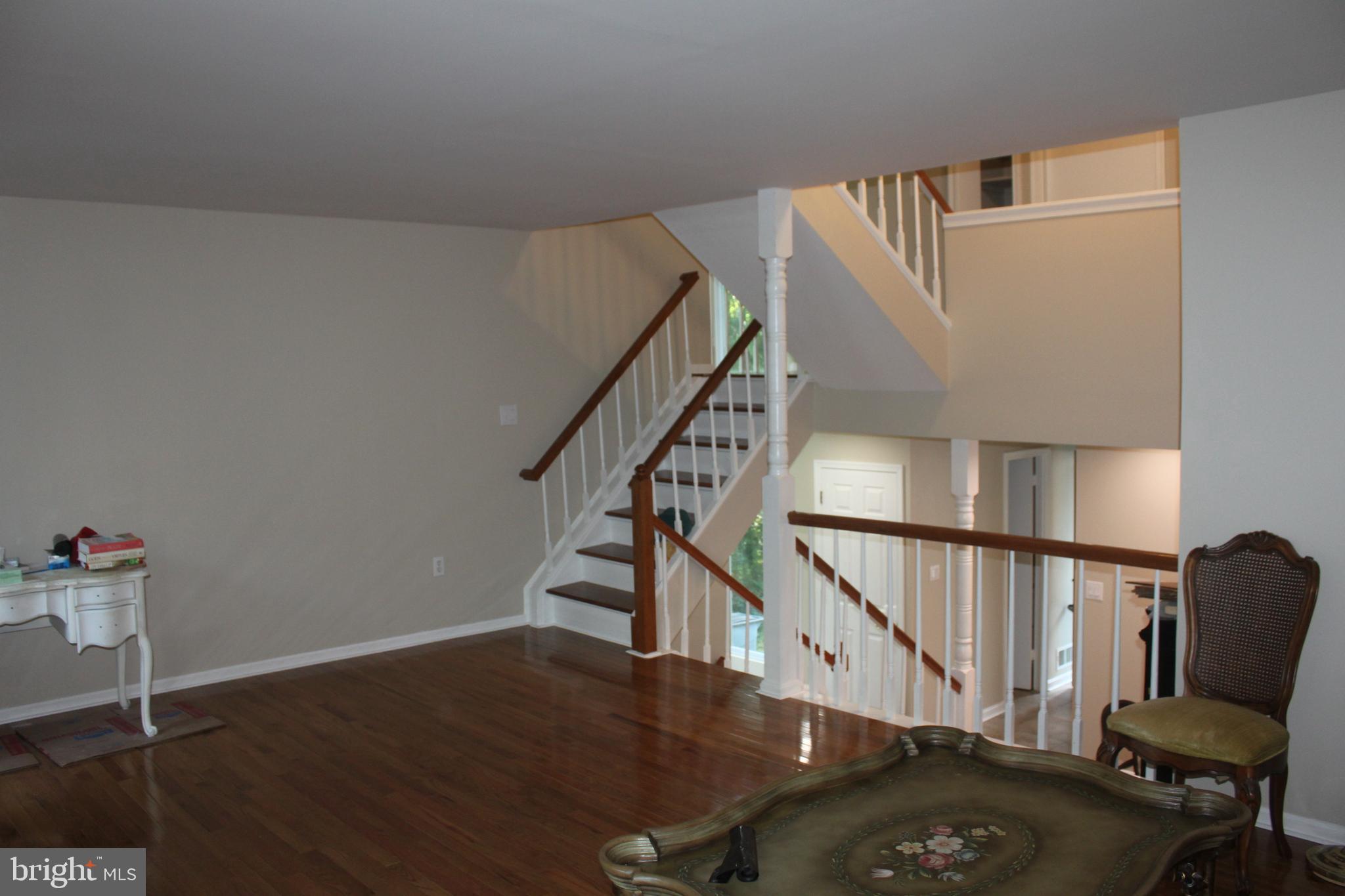 HILLSDALE - Residential