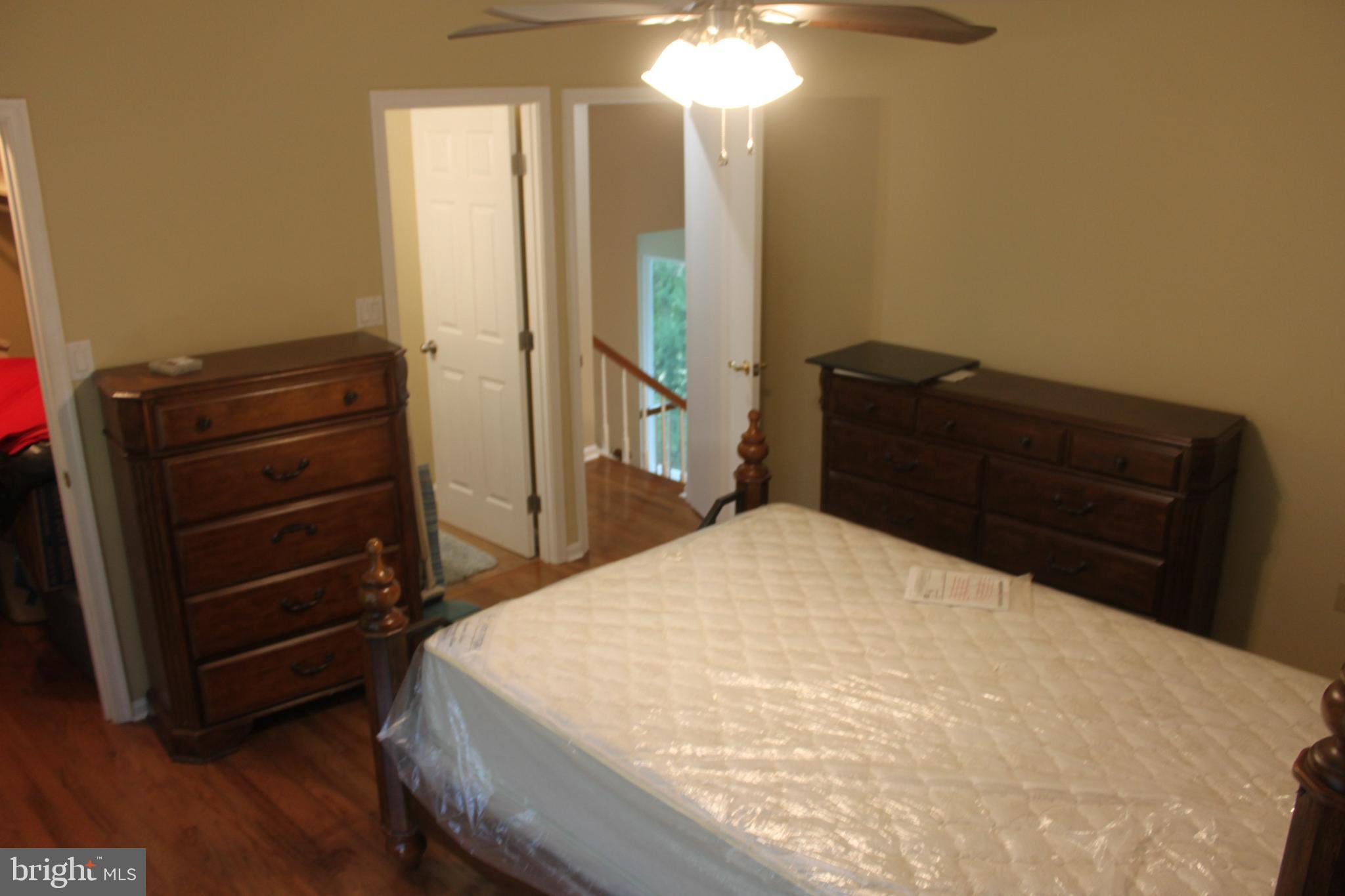 HILLSDALE - Residential