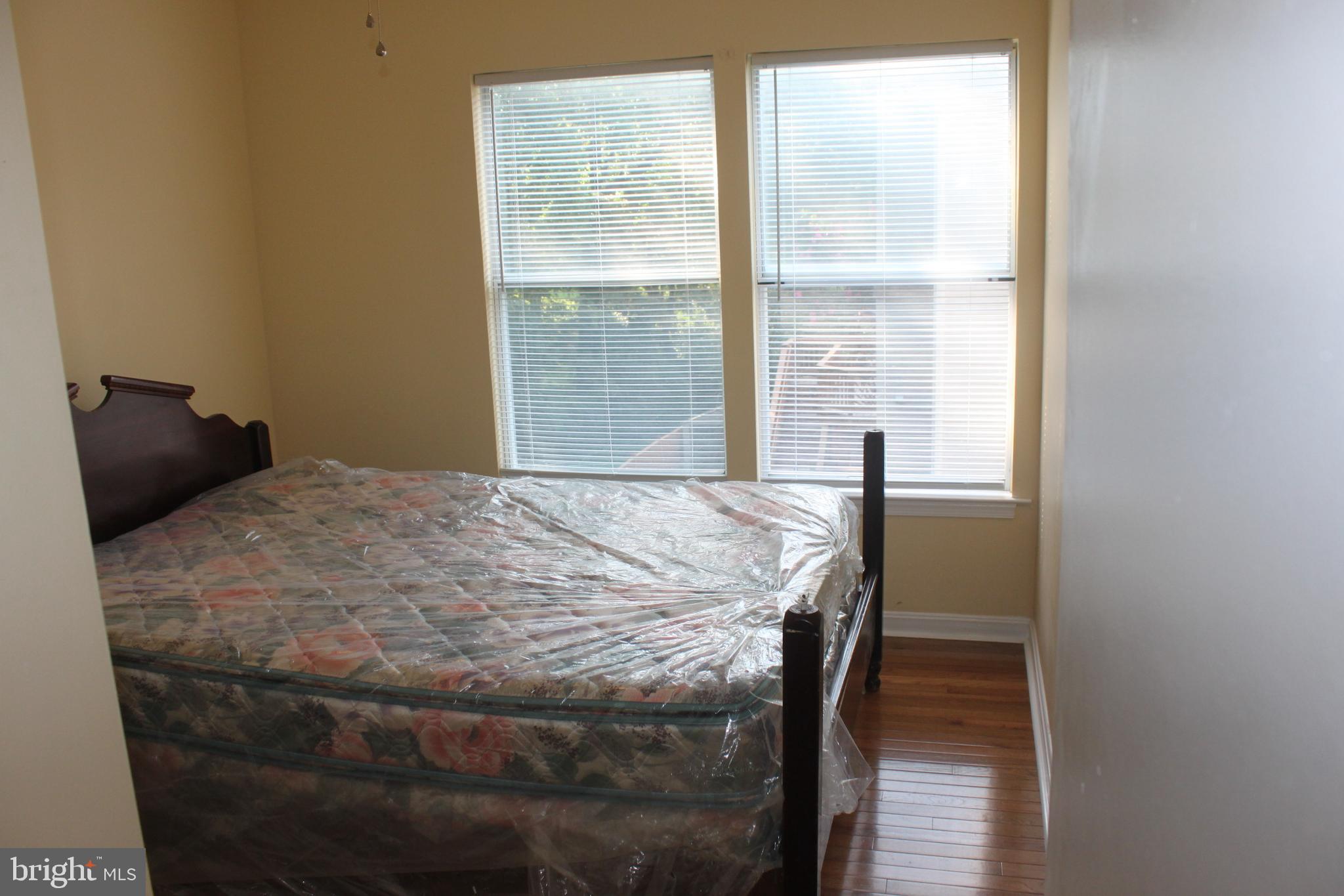 HILLSDALE - Residential