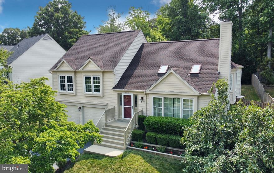 OPEN HOUSE SUNDAY 2-4PM***OFFERS DUE SUNDAY BY 9PM.  OFFERS REVIEWED MONDAY****WELL MAINTAINED AND UPDATED 6 BEDROOM/5.5 BATH HOME FEATURING OVER 4000 SQFT ON 3 LEVELS IN SOUGHT AFTER AFTON GLEN!   THIS HOME FEATURES A CUSTOM ADDITION TO THE REAR OF THE HOME WHICH CREATED A LARGE GOURMET KITCHEN, FAMILY ROOM, MASSIVE PRIMARY SUITE, AND 6TH BEDROOM W/ PRIVATE BATH!  THE LOWER LEVEL IS FULLY FINISHED AND FEATURES A SECOND KITCHEN, 2 FULL BATHS, 2 BEDROOMS AND WIDE OPEN LIVING SPACE PERFECT FOR MULTI-GENERATIONAL LIVING OR ANYTHING YOU CHOOSE.  A+ RATED SANGSTER ELEMENTARY AND BRADDOCK SCHOOL PYRAMID!  MINS TO FAIRFAX CO PARKWAY, RT 95, SPRINGFIELD METRO AND MORE!  NEW ROOF INSTALLED 2023, 3 ZONE HVAC, FRESHLY PAINTED, REFINISHED FLOORING, UPDATED BATHS AND KITCHEN, NEWER APPLIANCES!