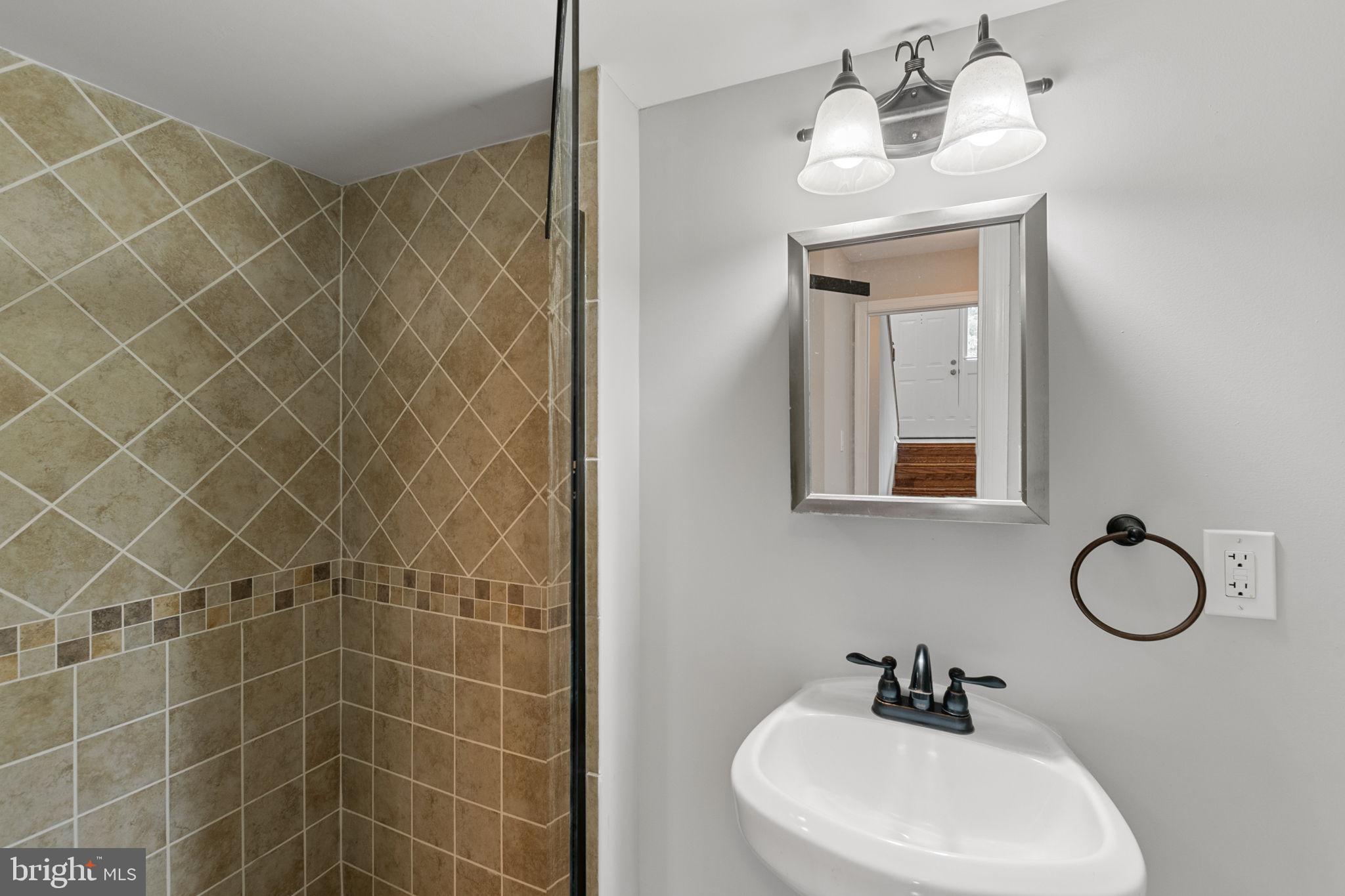 AFTON GLEN - Residential