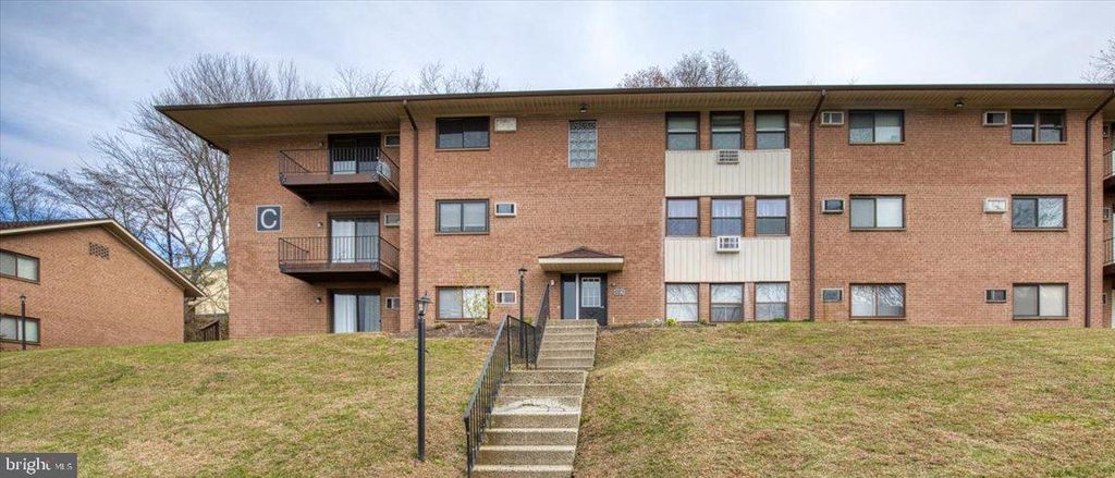 Photo of 1016 W Baltimore Pike Park #C 5, MEDIA, PA 19063 (MLS # PADE2108552)