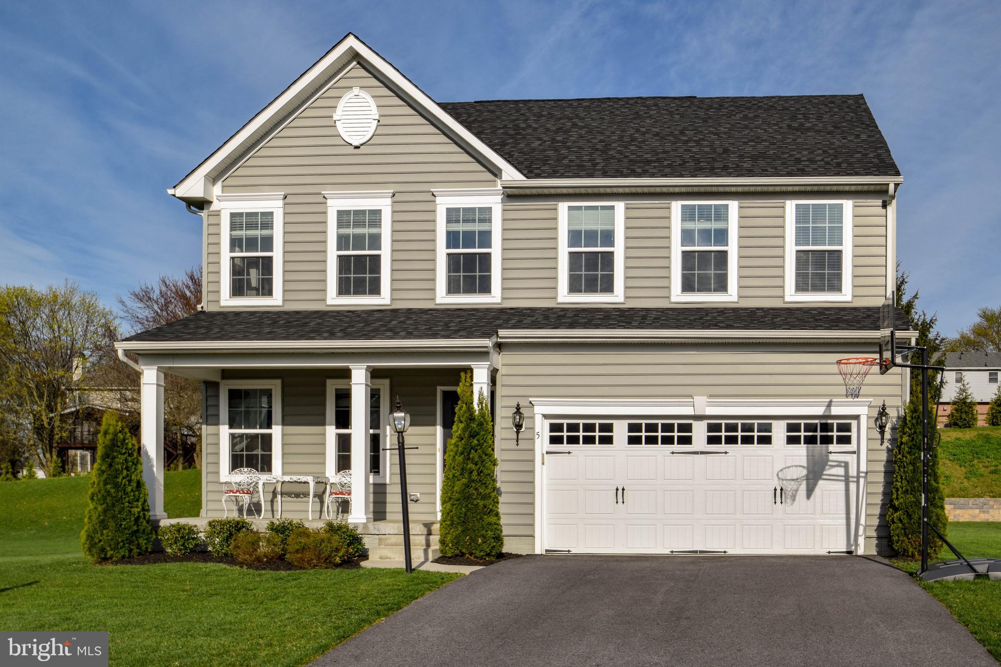 FREEDOM CROSSING - Residential