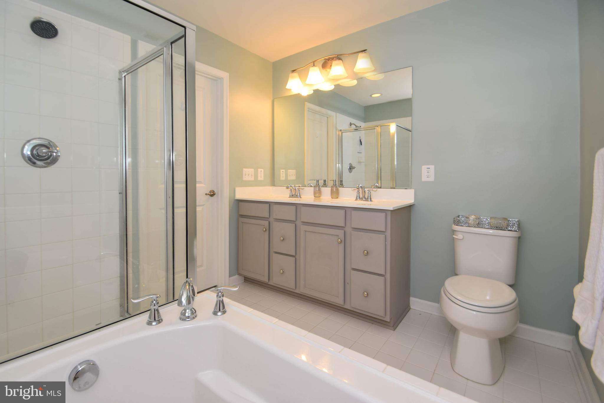 FREEDOM CROSSING - Residential