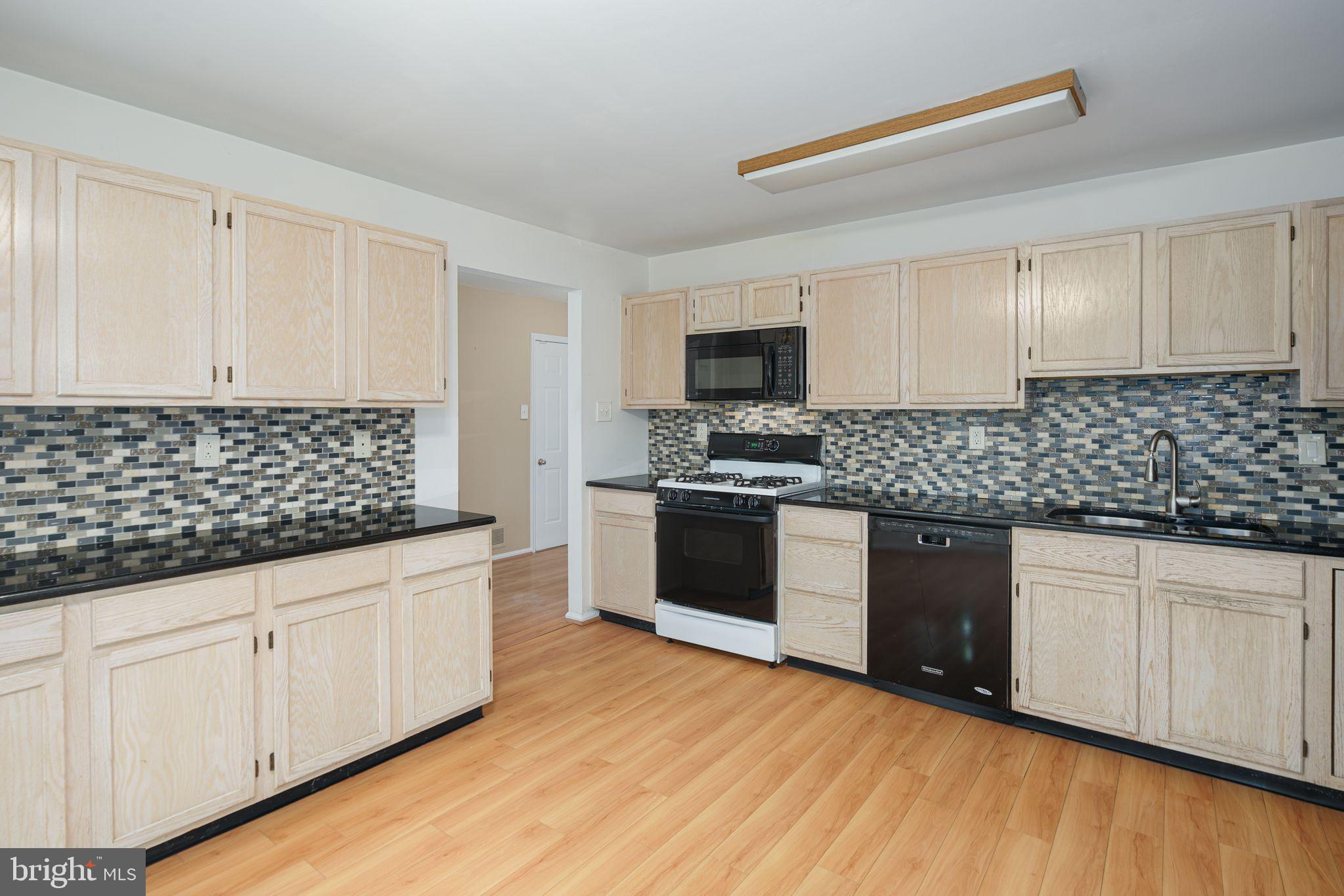 NEWTOWN GATE - Residential