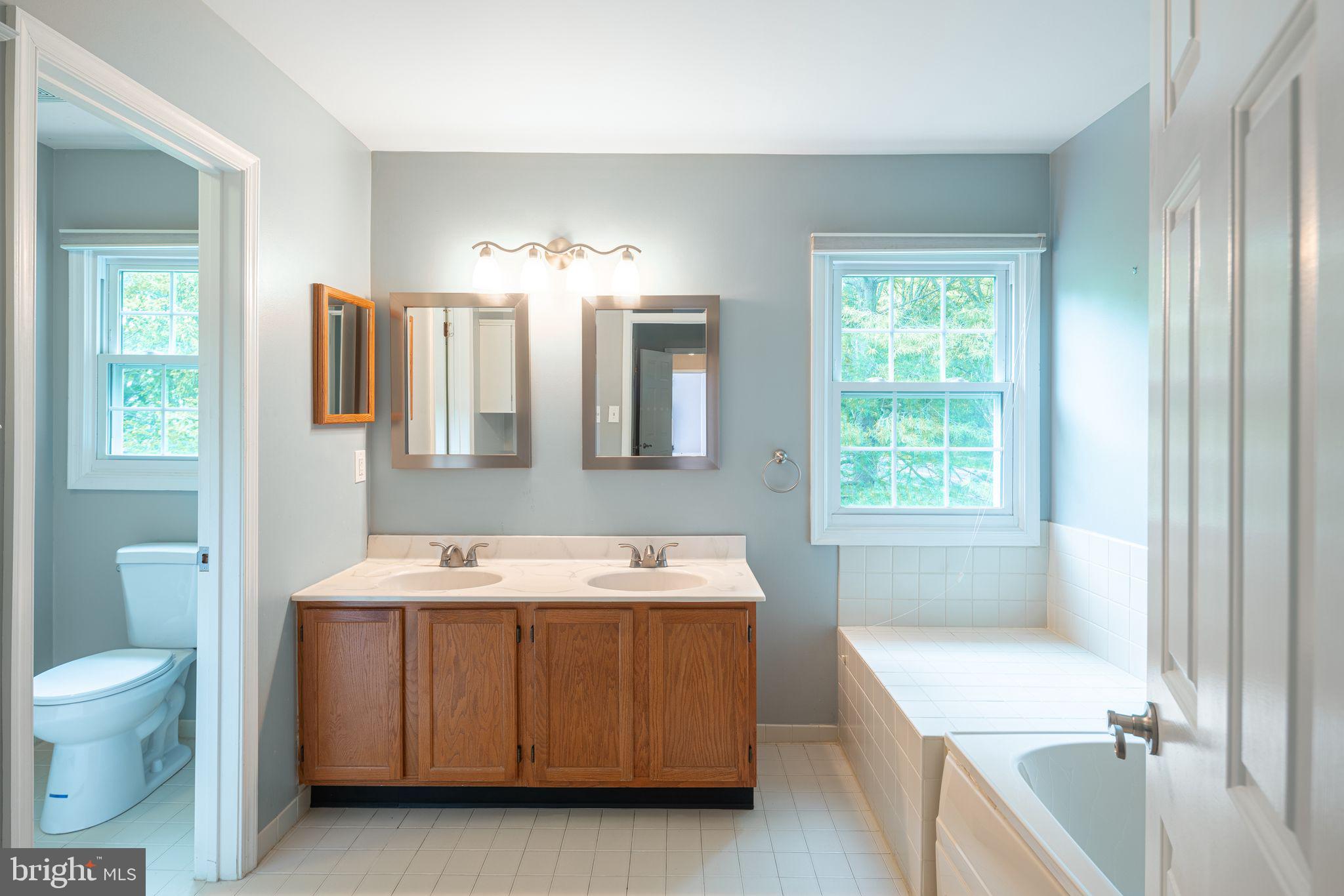 NEWTOWN GATE - Residential