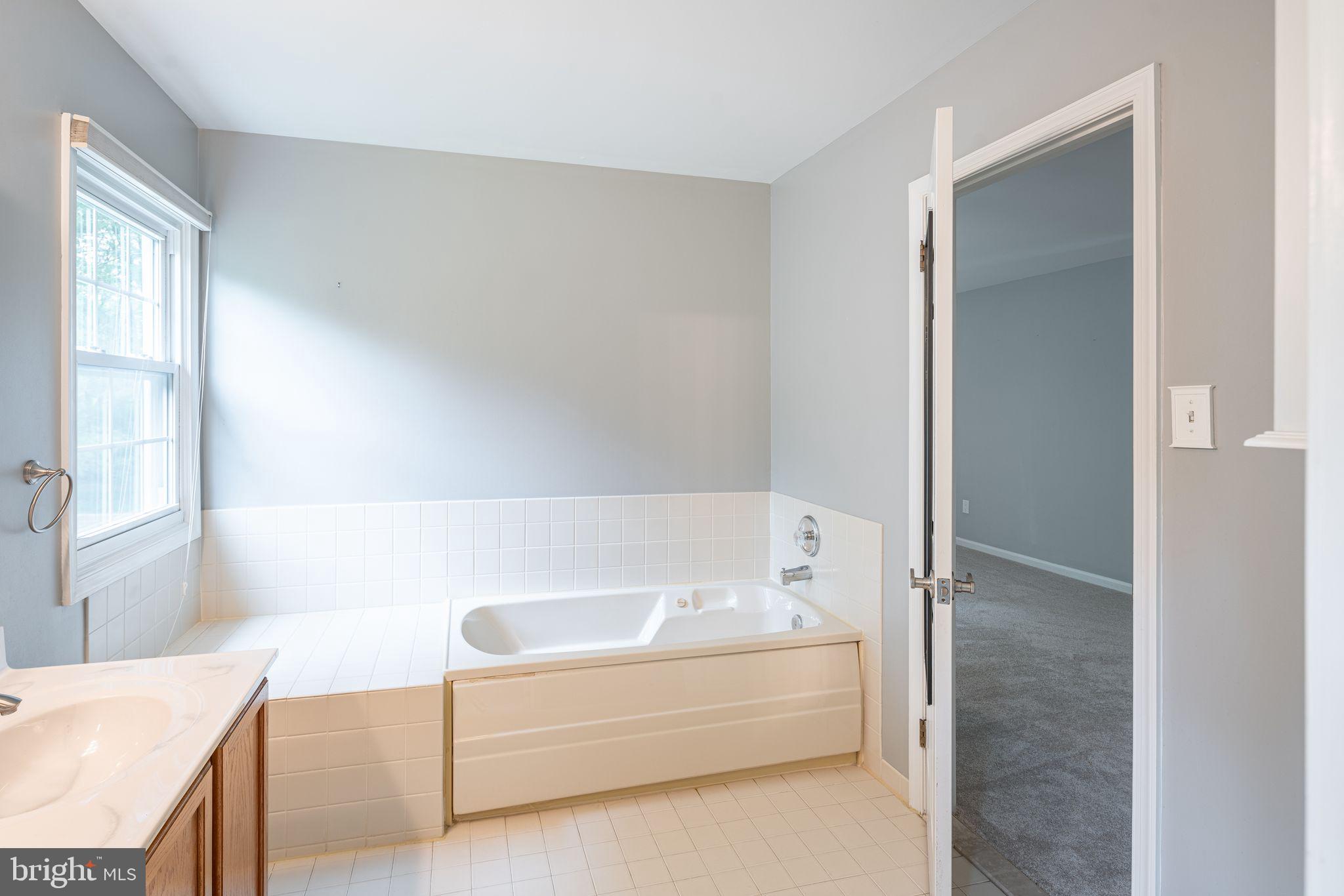 NEWTOWN GATE - Residential