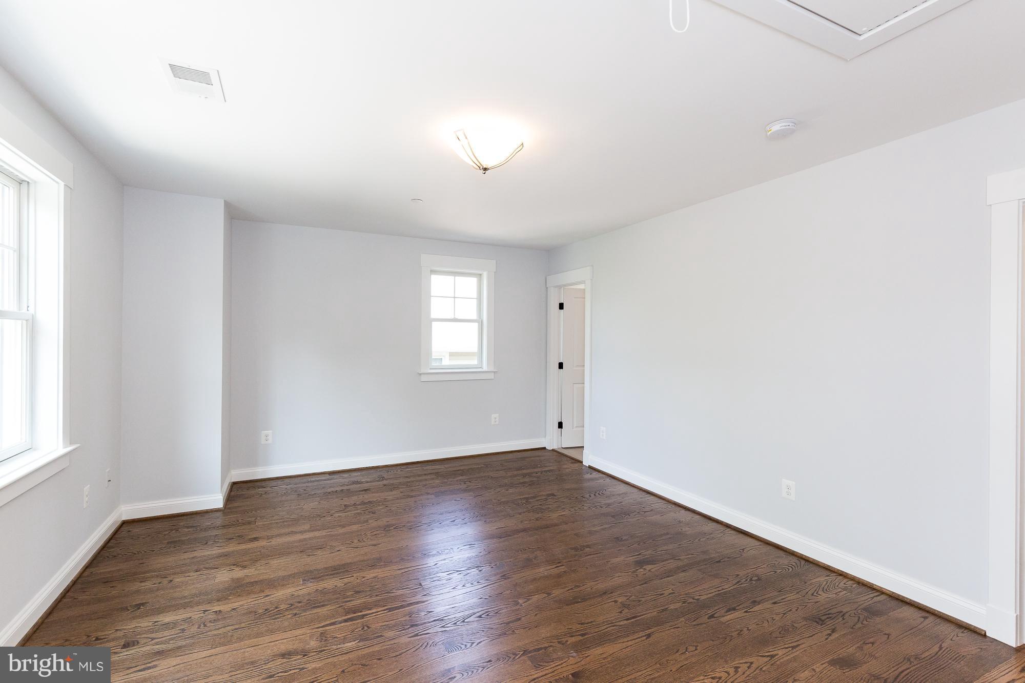 PARKWOOD - Residential