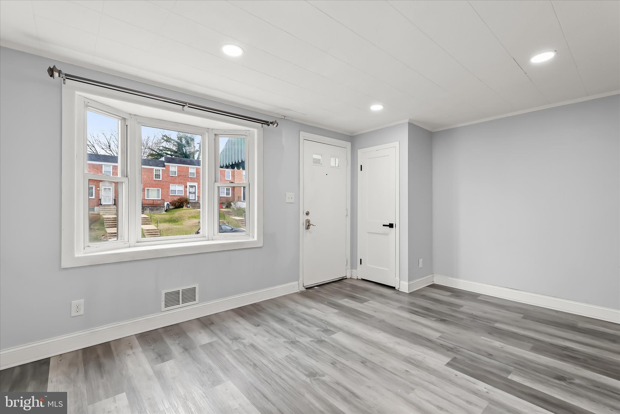 YALE HEIGHTS - Residential