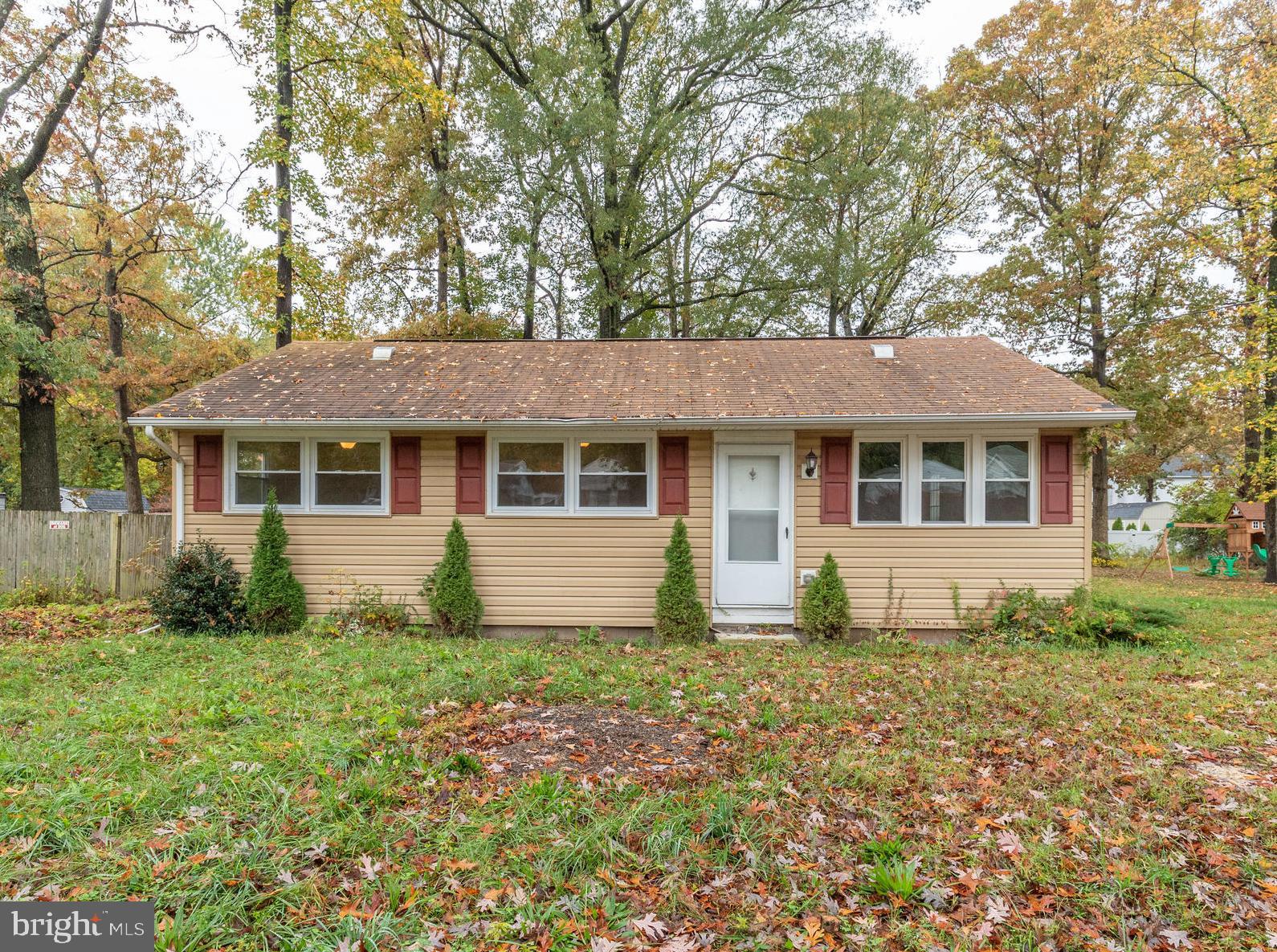 WOODHOLME - Residential Lease