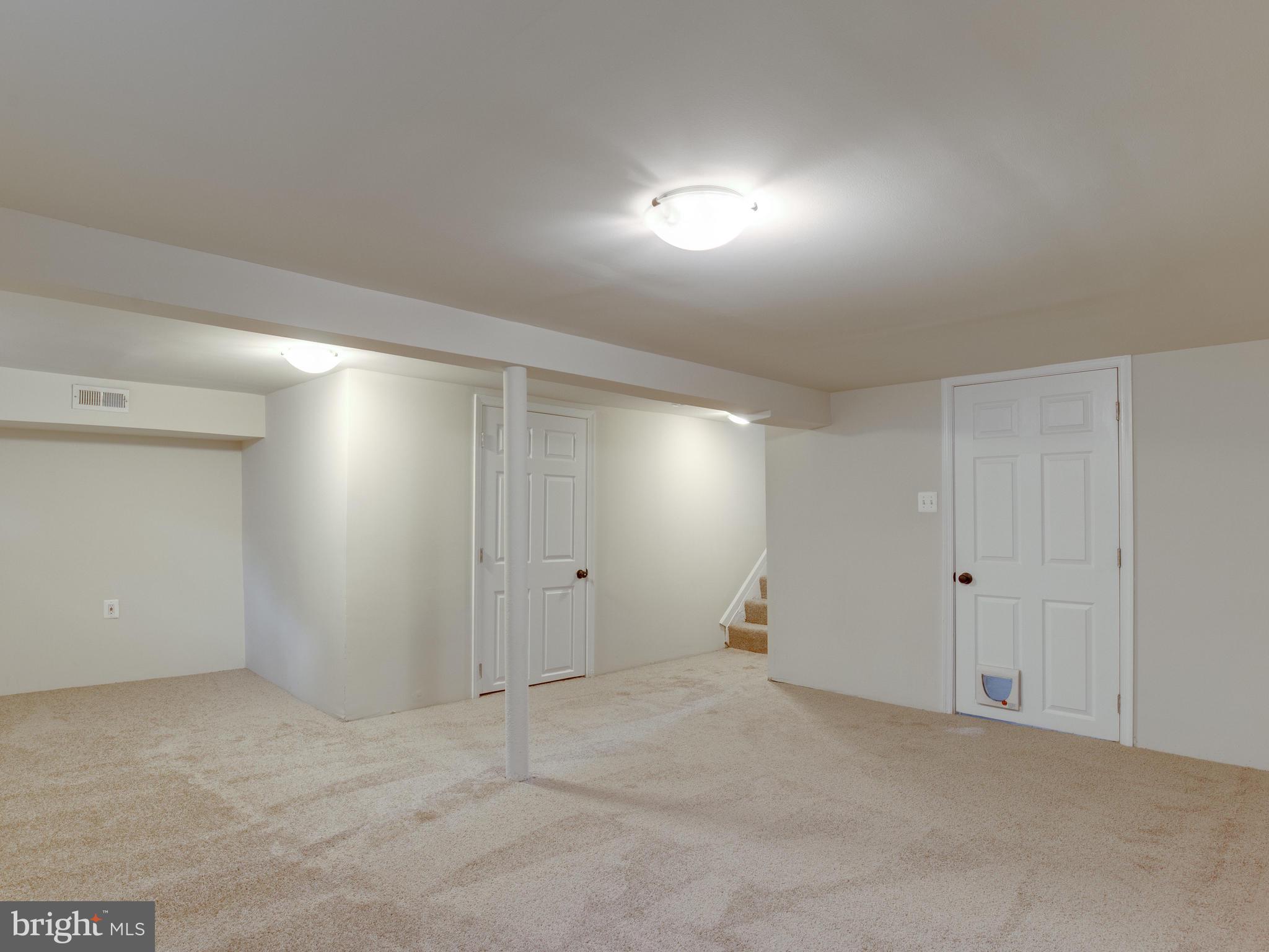 WOODHOLME - Residential Lease