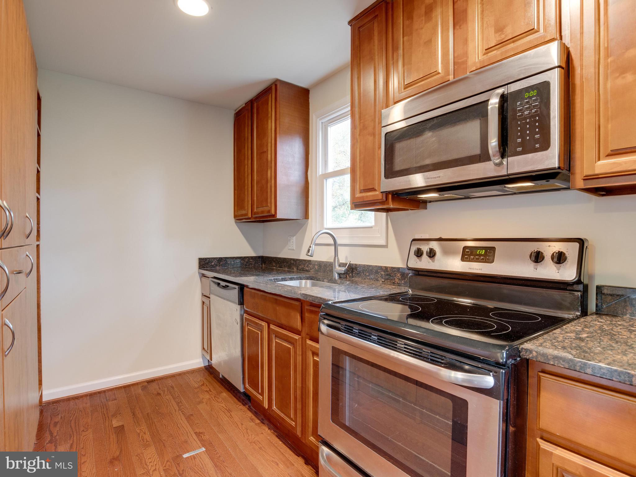 WOODHOLME - Residential Lease