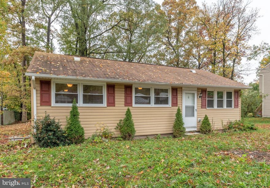 GREAT RENTAL - 3 Bedroom,/ 2 Bath Rancher / Rambler.  Freshly Painted and New Carpeting Installed.  Master Bedroom with Master Bath.  Large level Treed Lot. Great Rental in a Great Location.  Easy Access to Rt 2, Rt 100 & Mountain Road, Minutes to Everything.