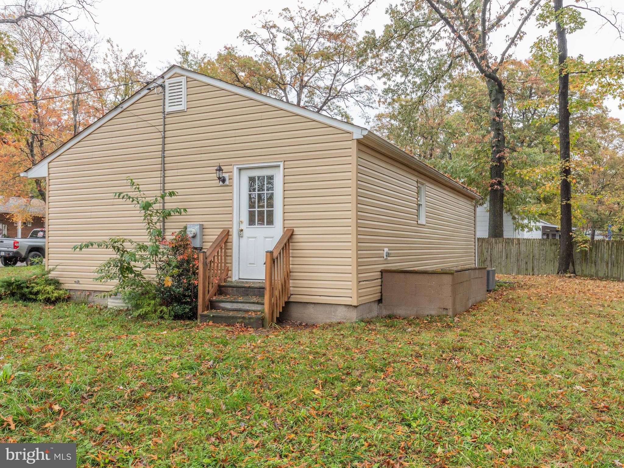 WOODHOLME - Residential Lease