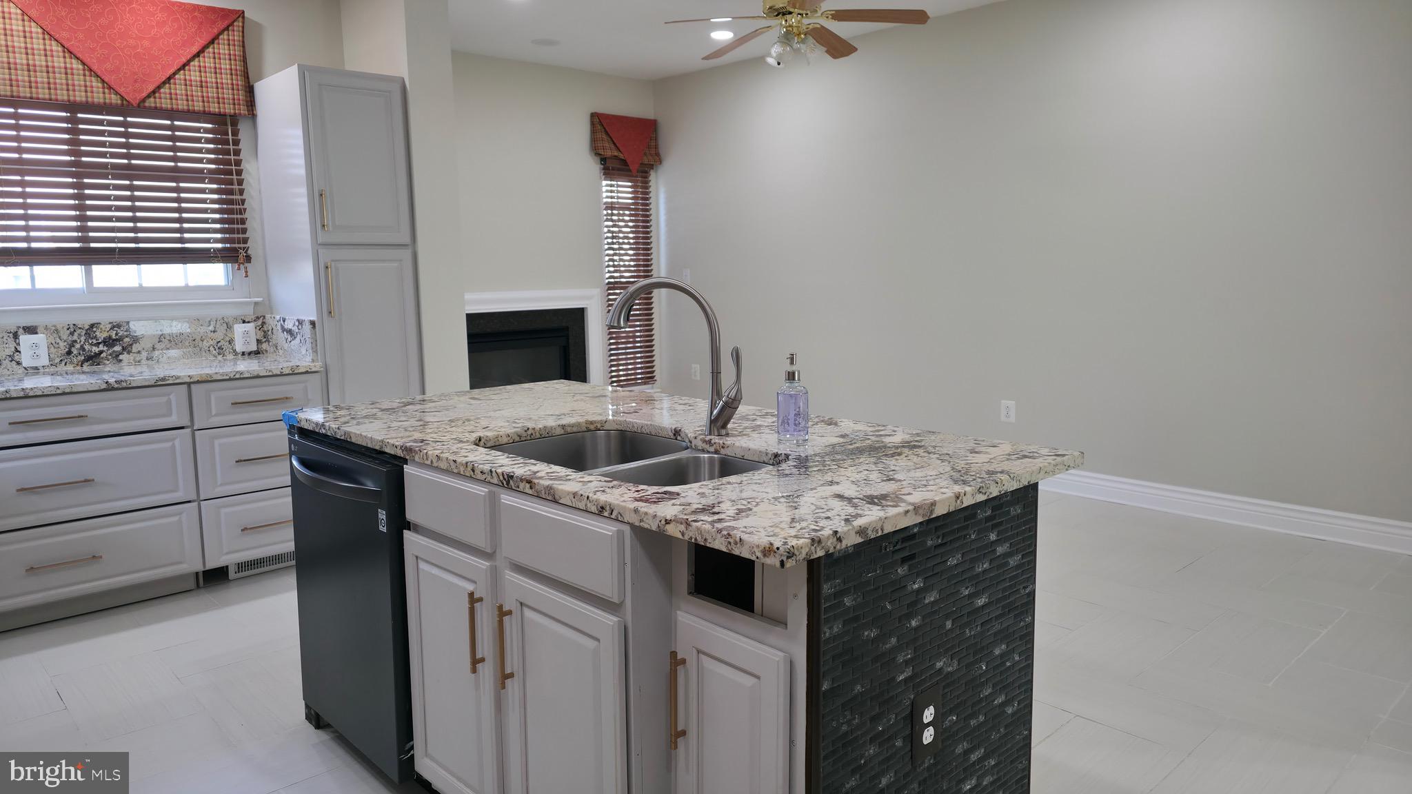 CARTERWOOD - Residential Lease