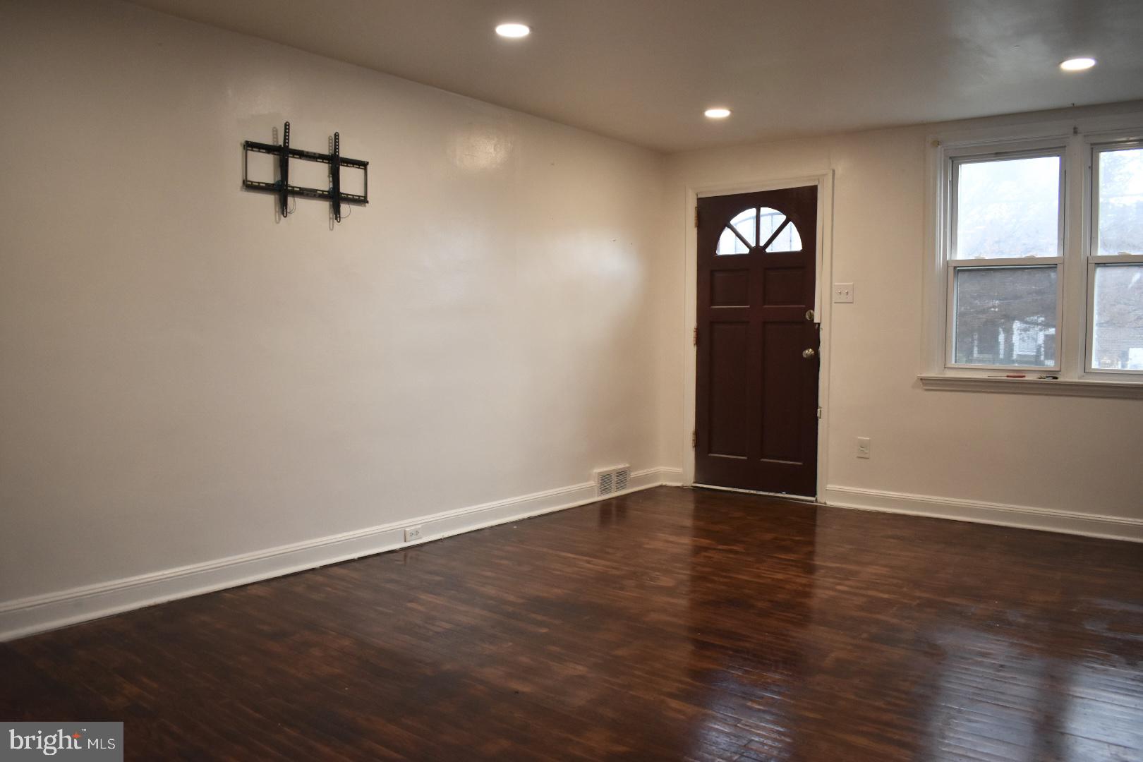 7305 WOODCREST AVENUE