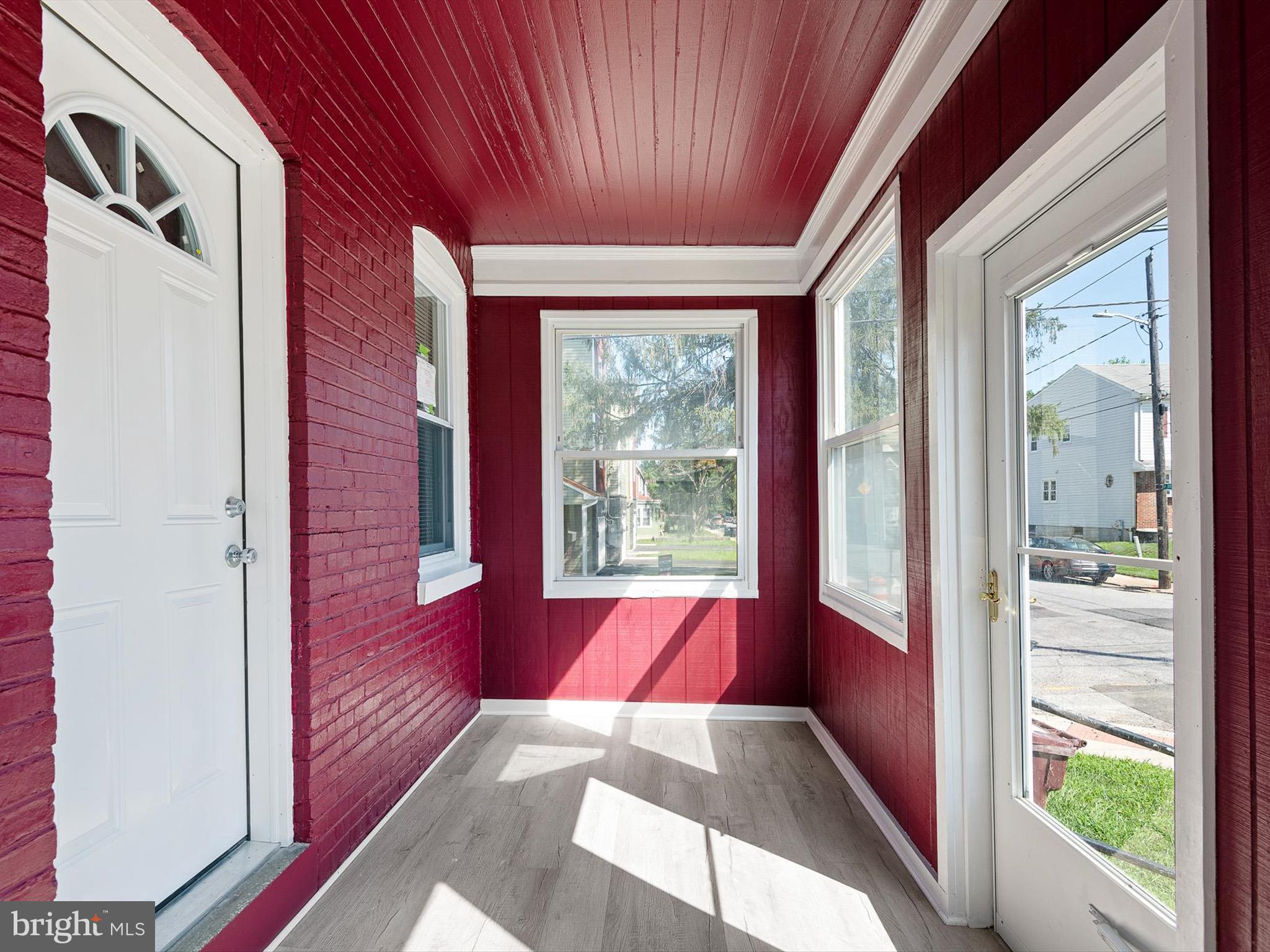 518 W 30TH STREET