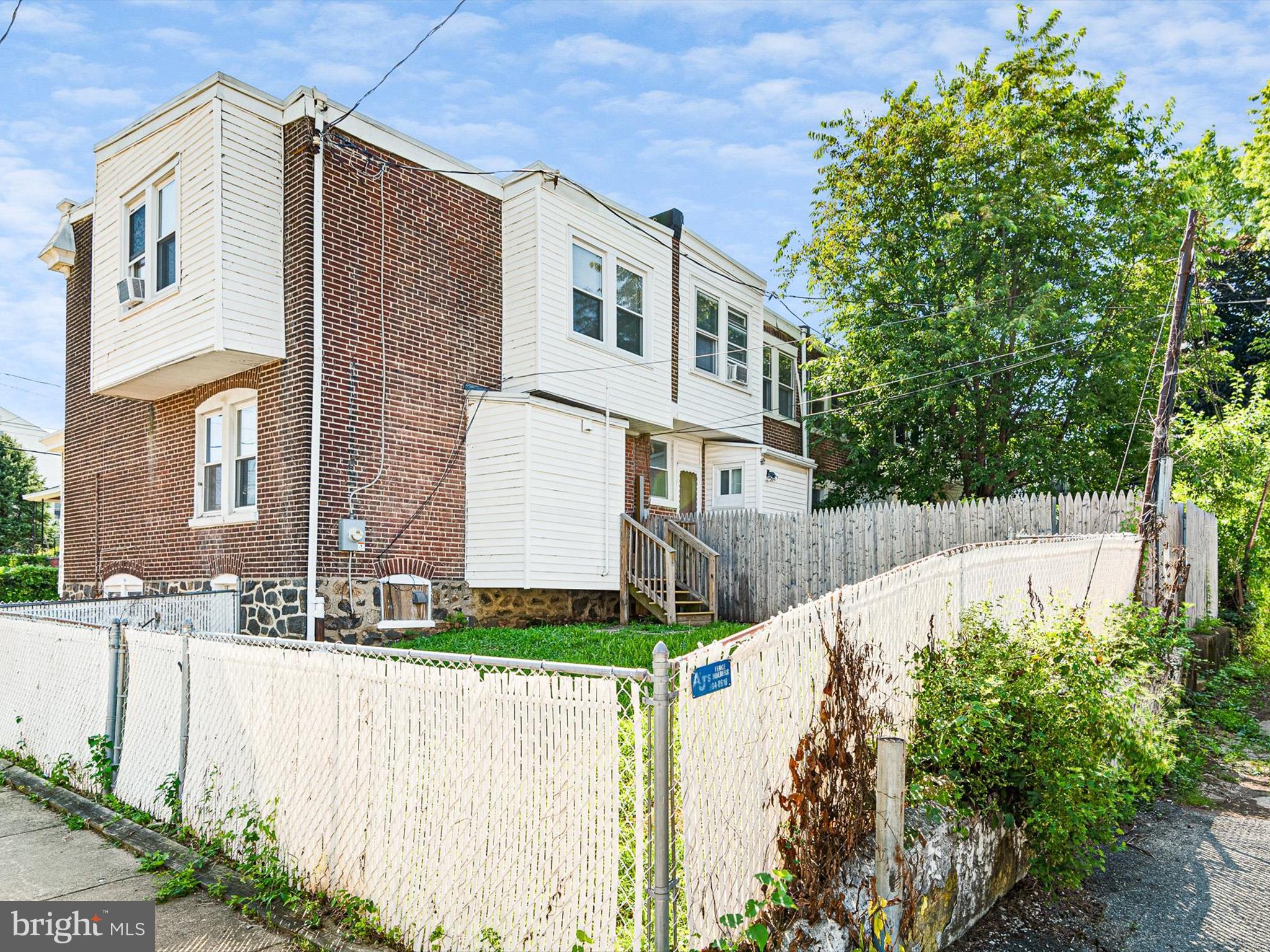 518 W 30TH STREET