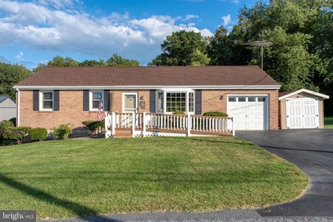 Photo of 479 Panorama Drive, DENVER, PA 17517 (MLS # PALA2075728)