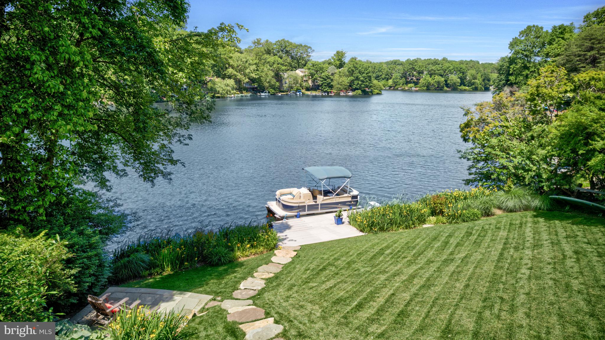 RESTON - Residential