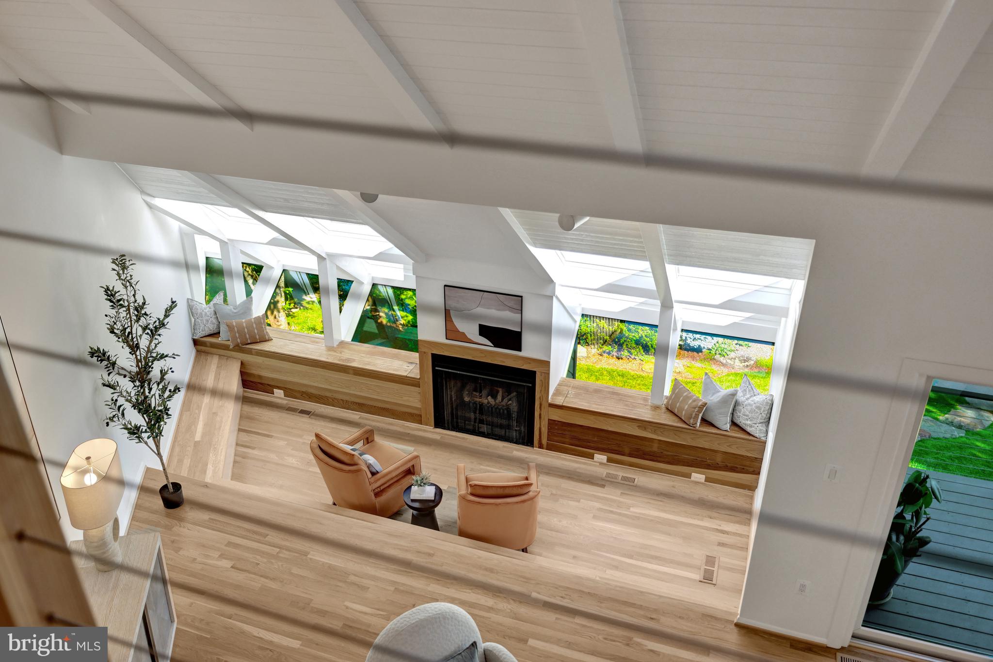 RESTON - Residential