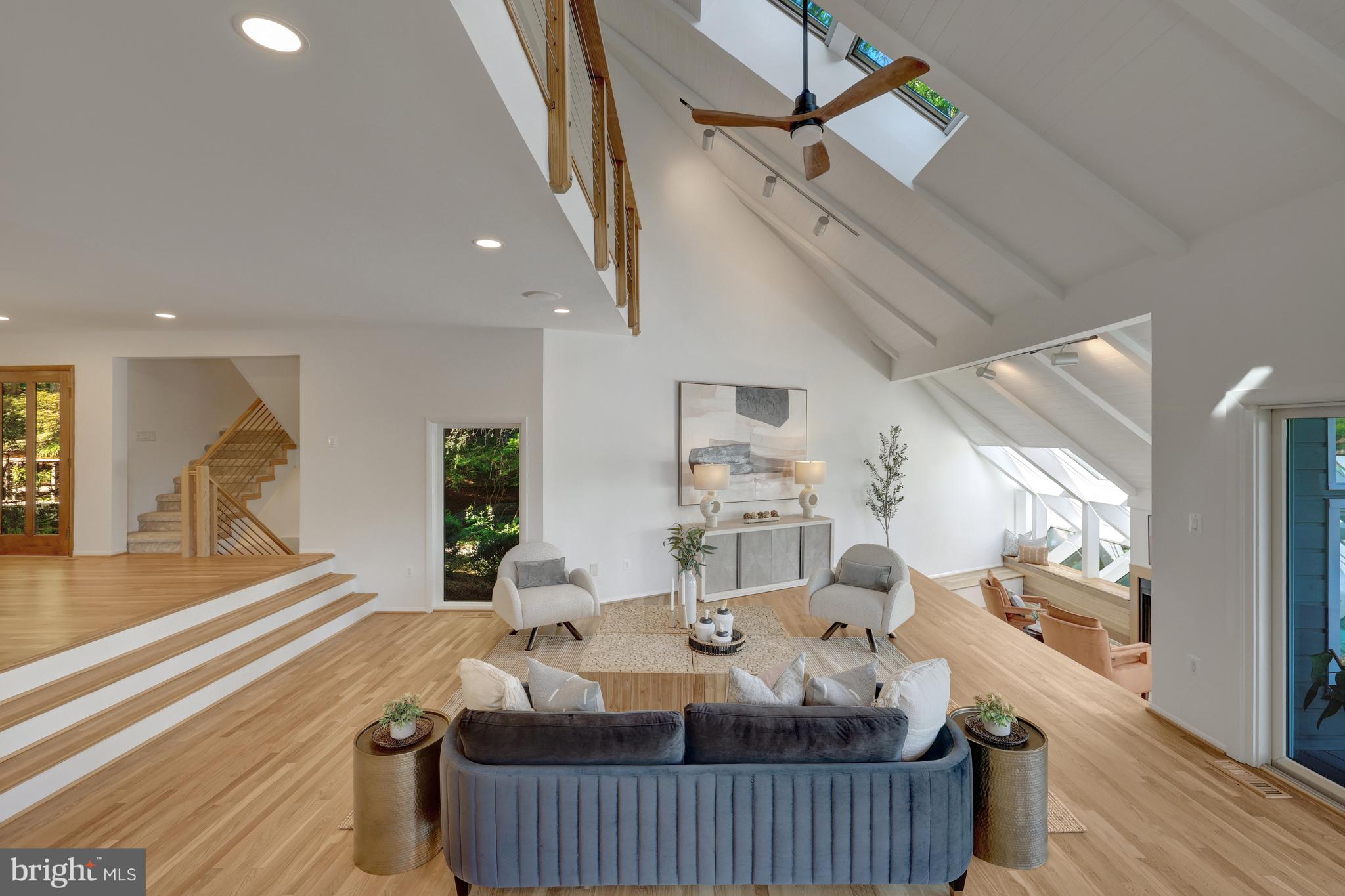 RESTON - Residential