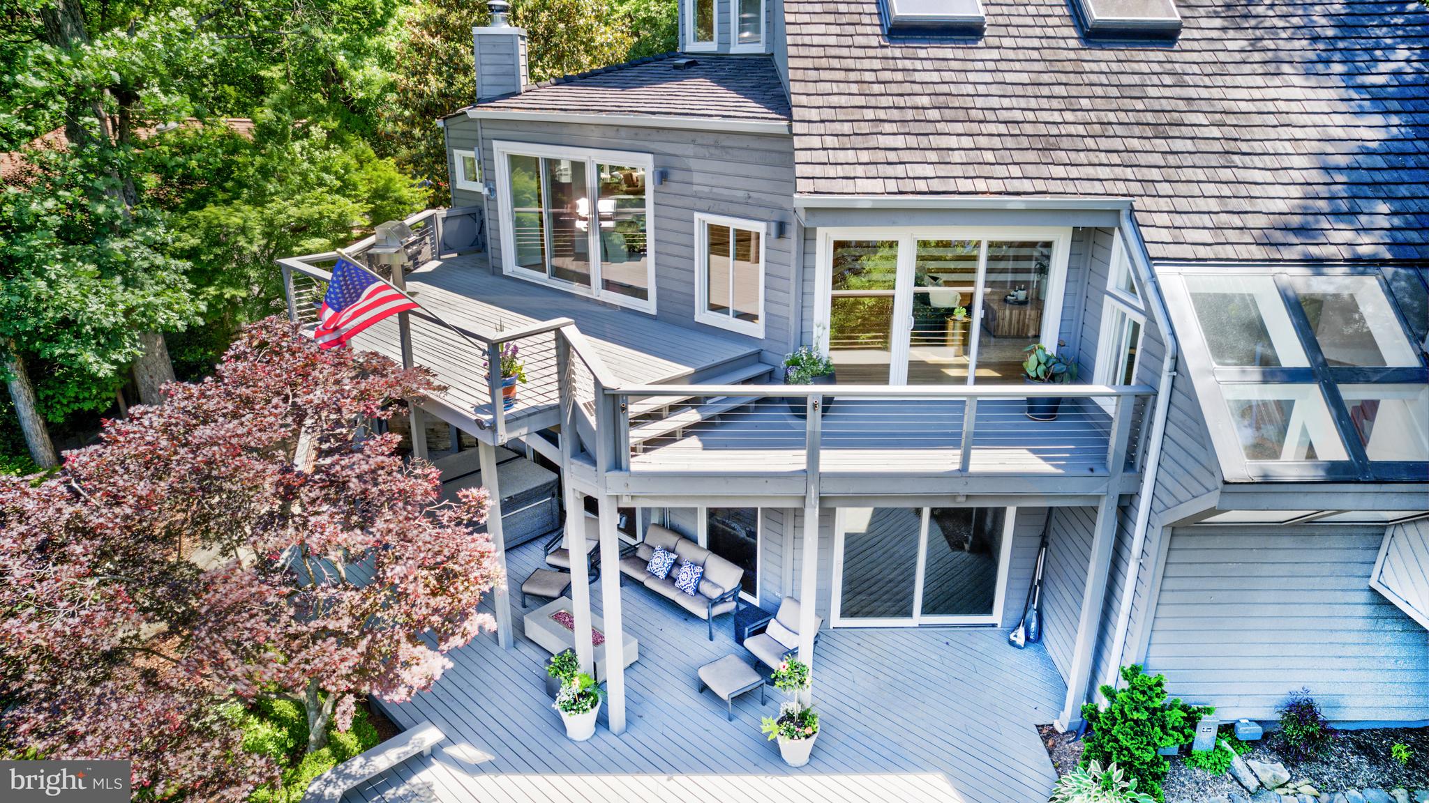 RESTON - Residential