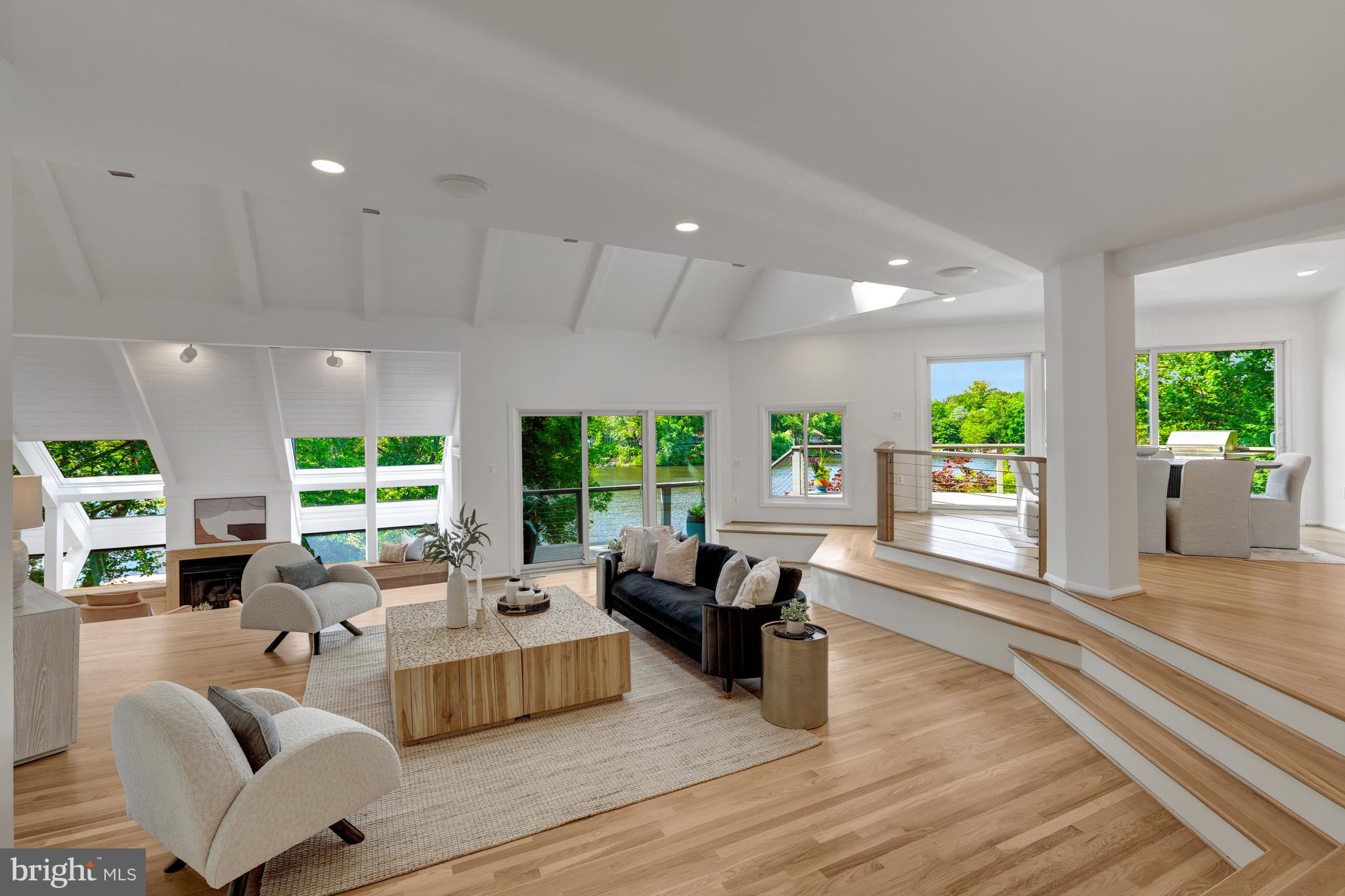 RESTON - Residential