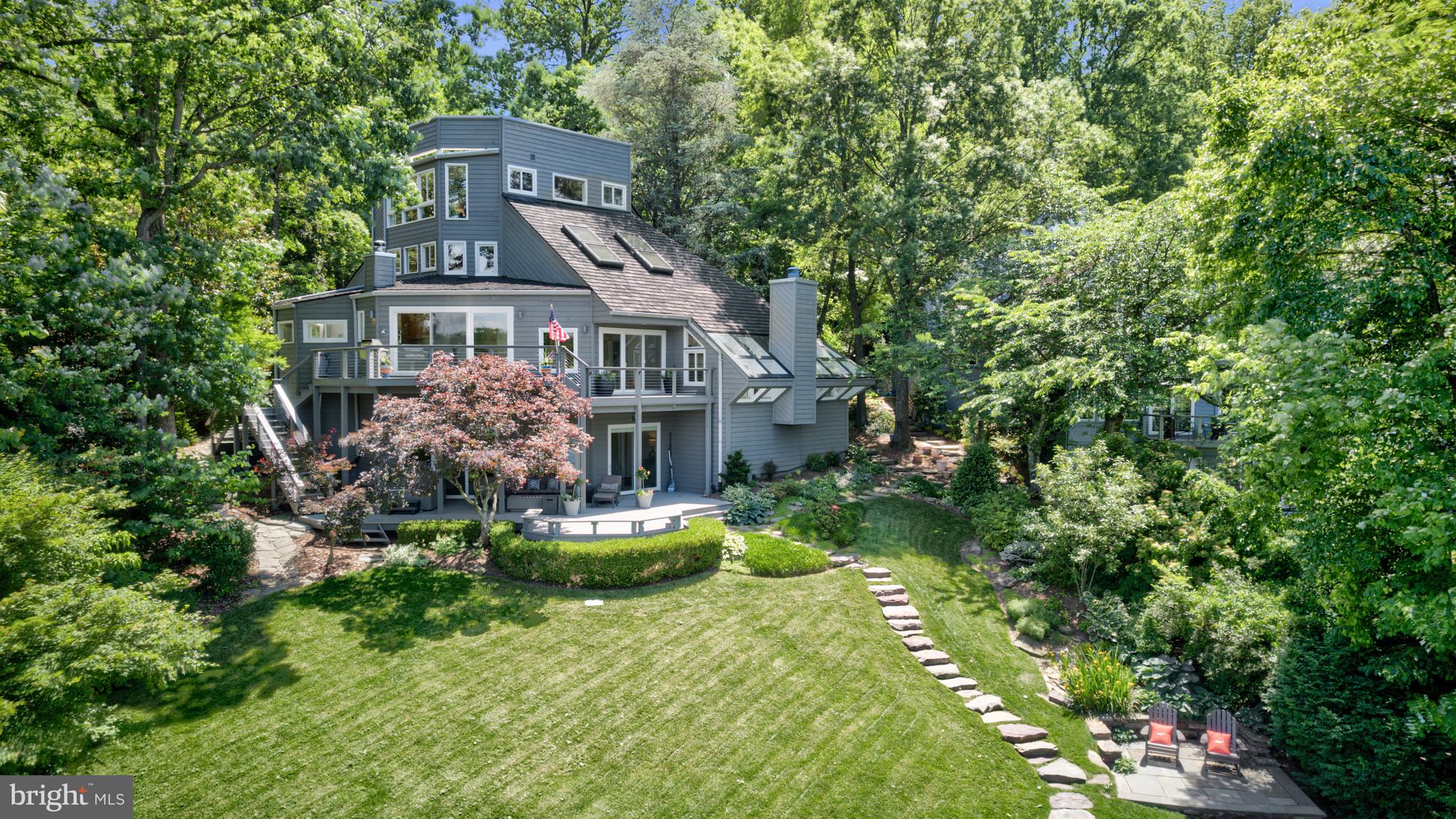 RESTON - Residential