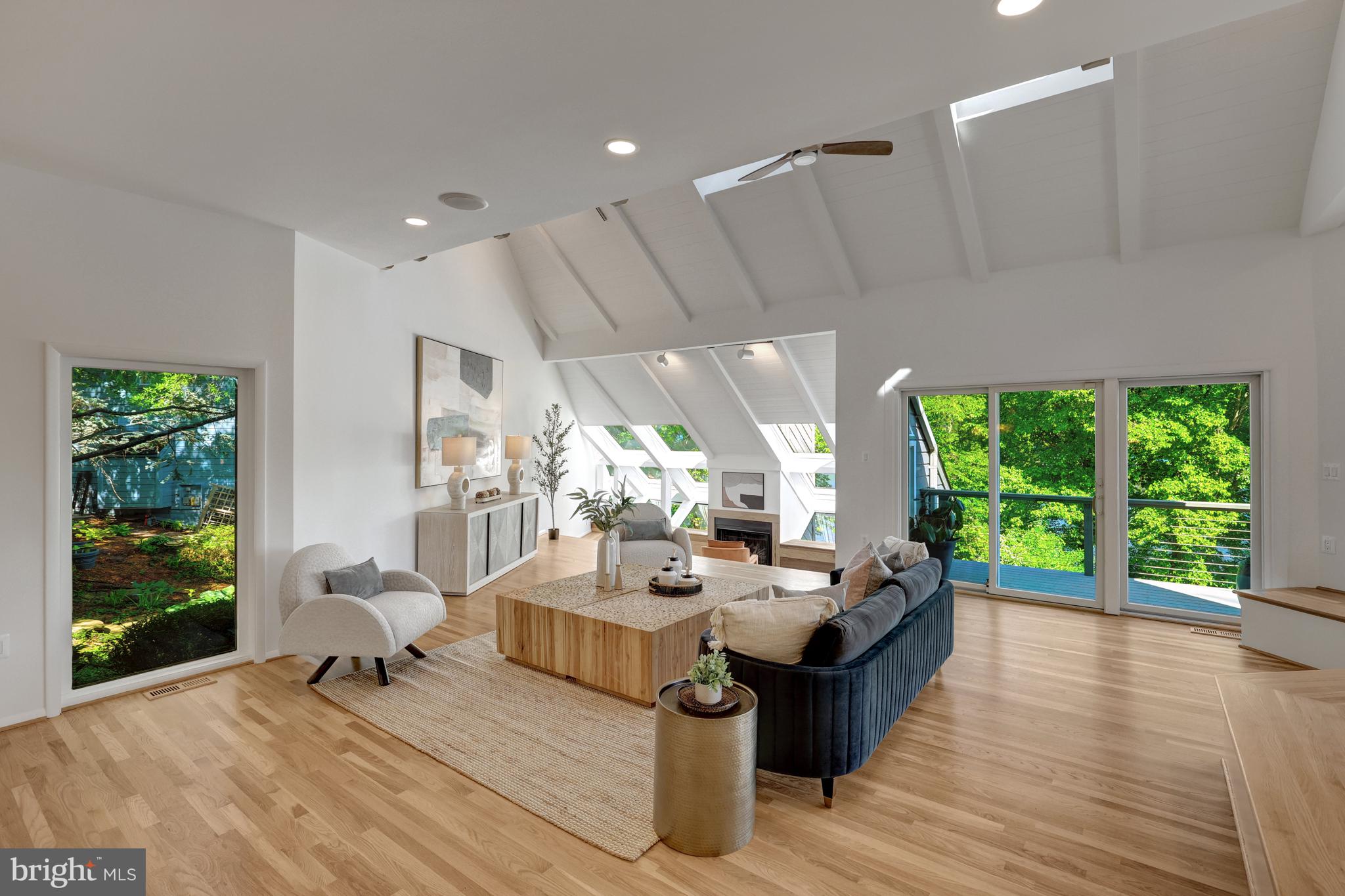 RESTON - Residential