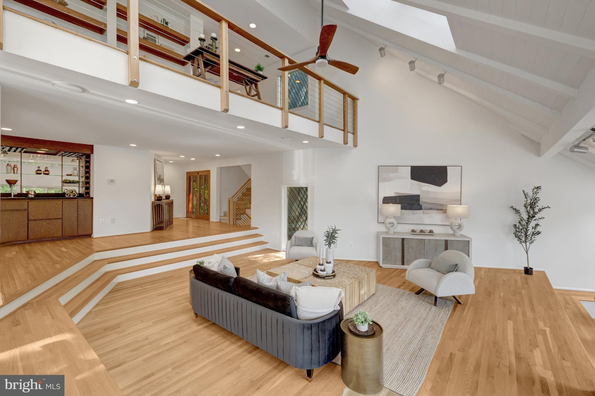 RESTON - Residential