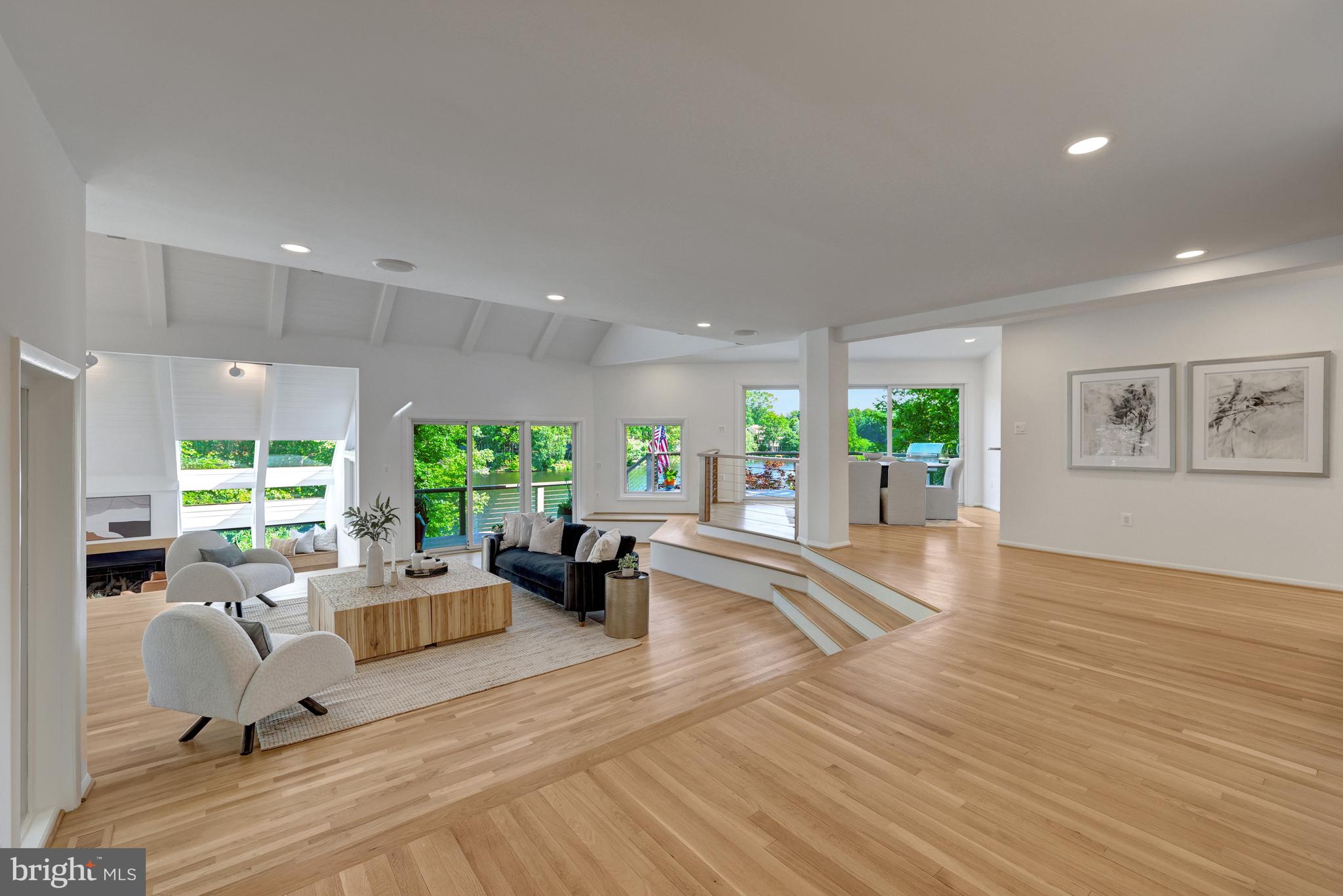 RESTON - Residential