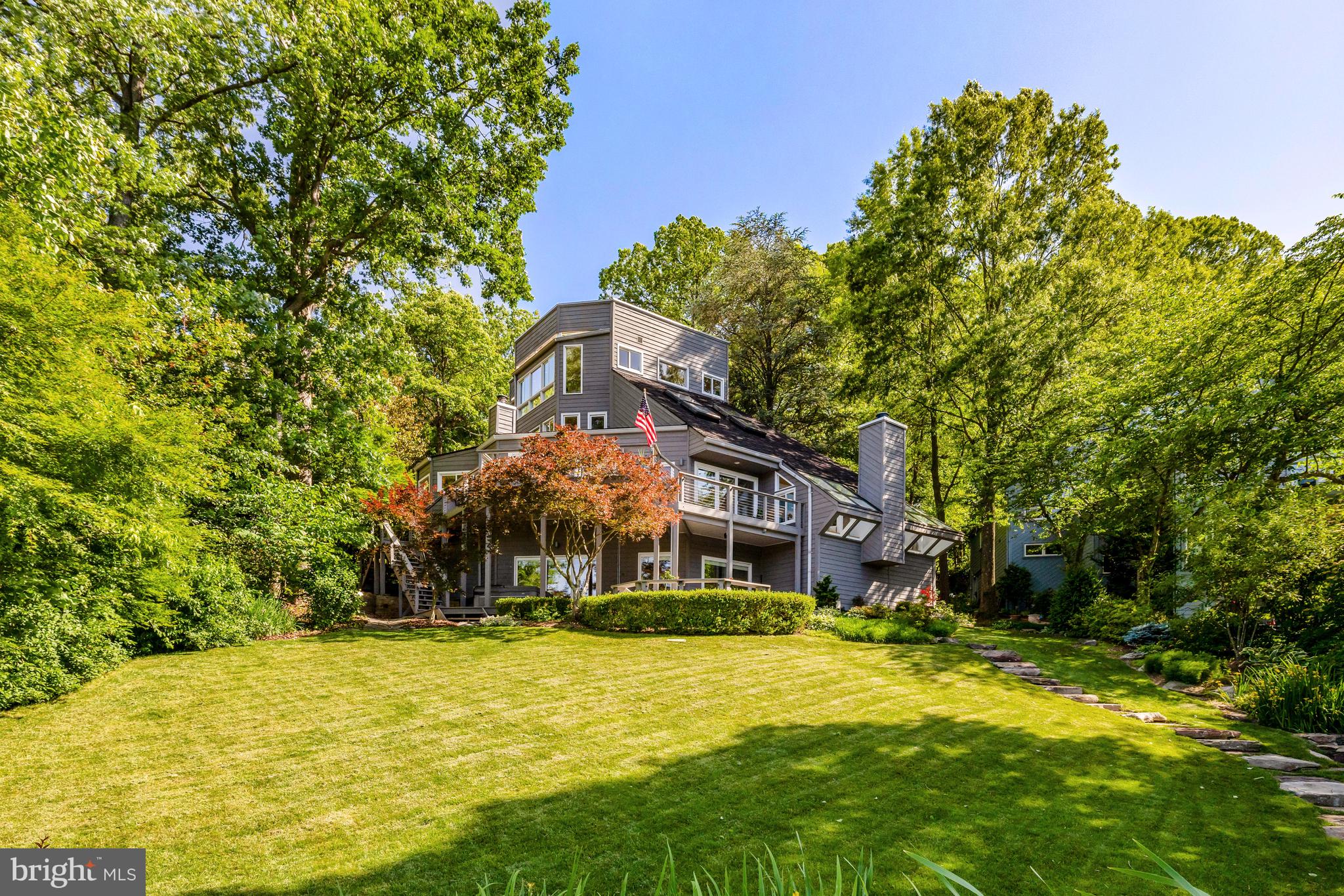 RESTON - Residential