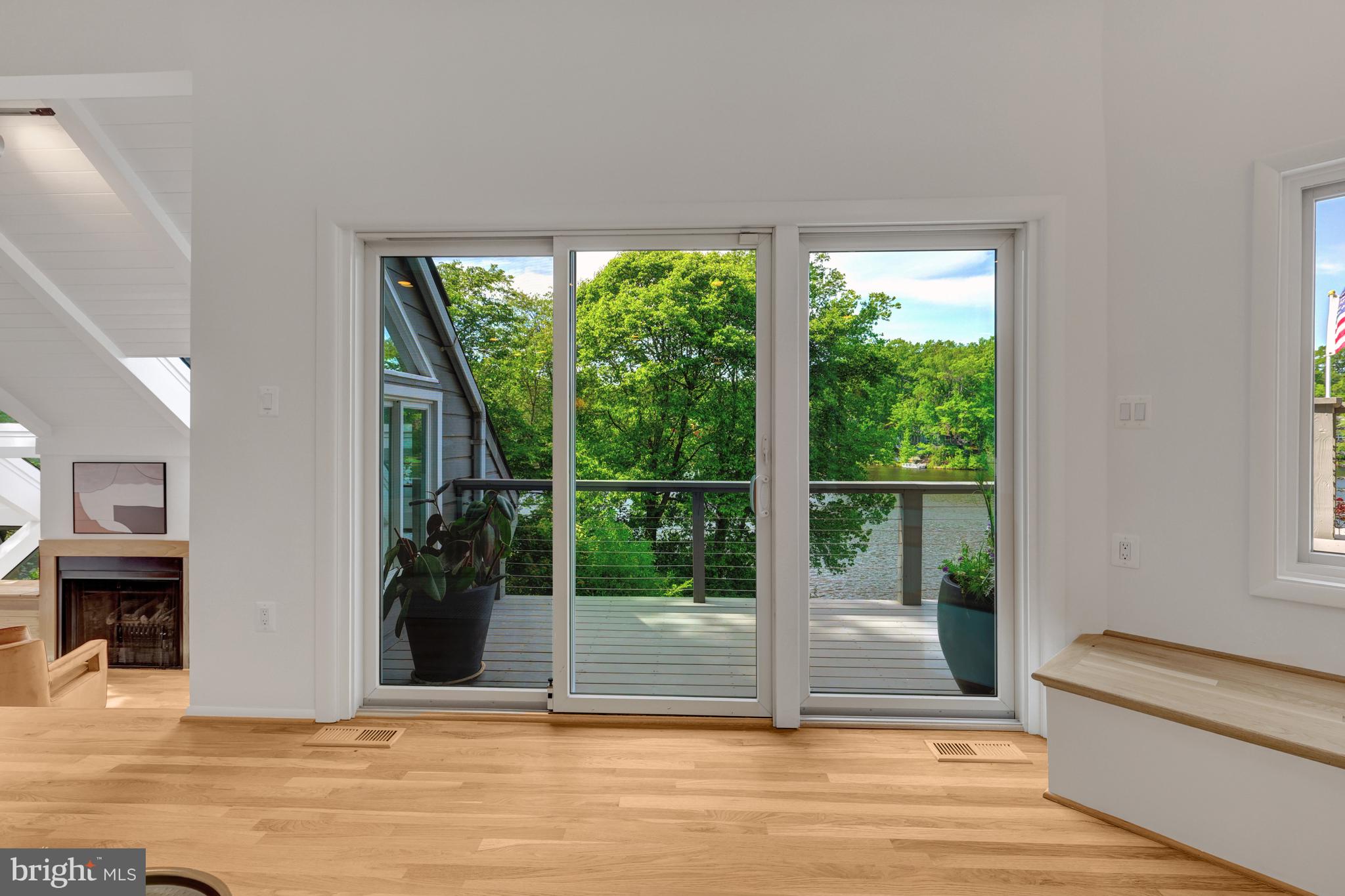 RESTON - Residential