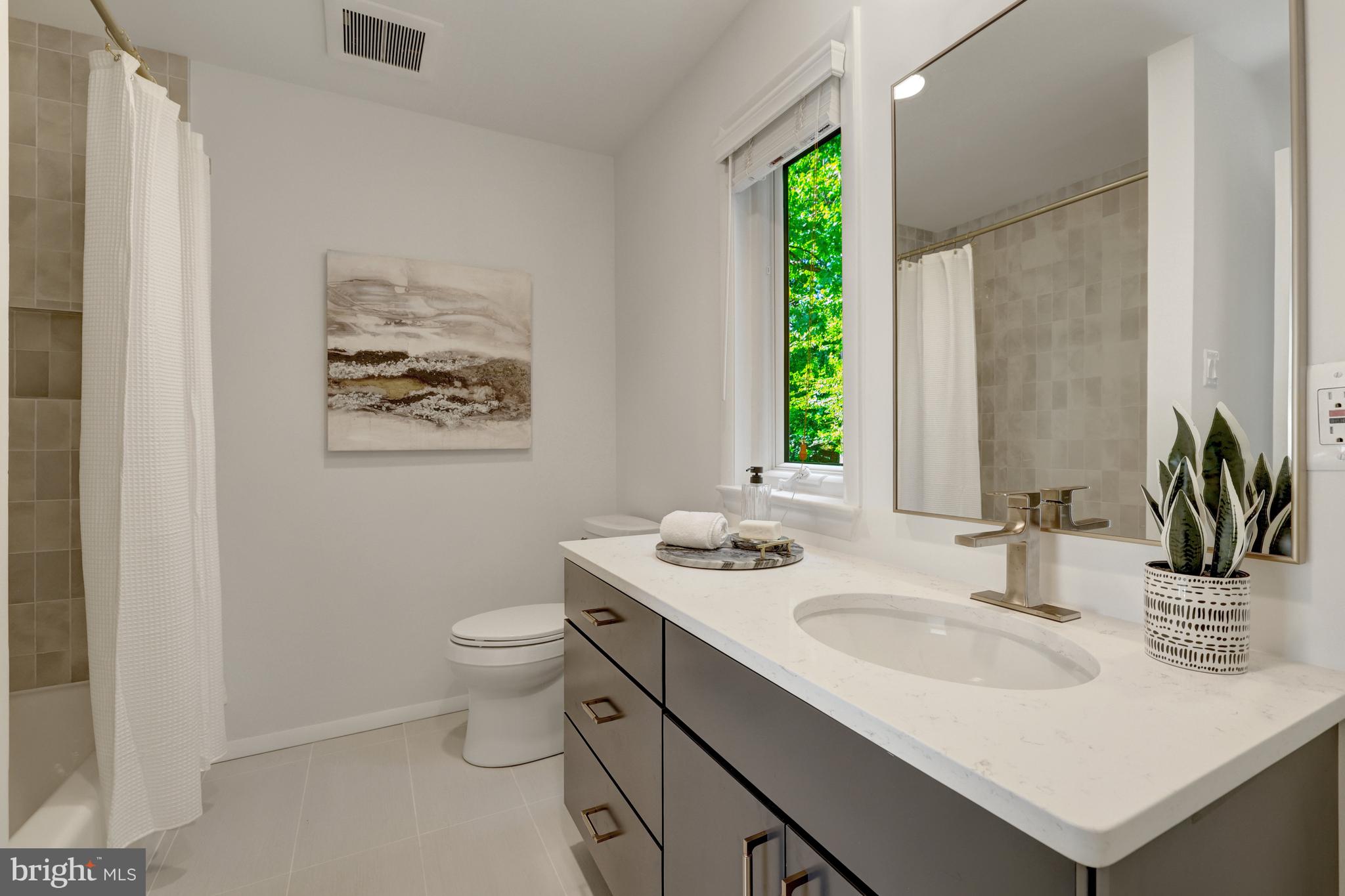 RESTON - Residential