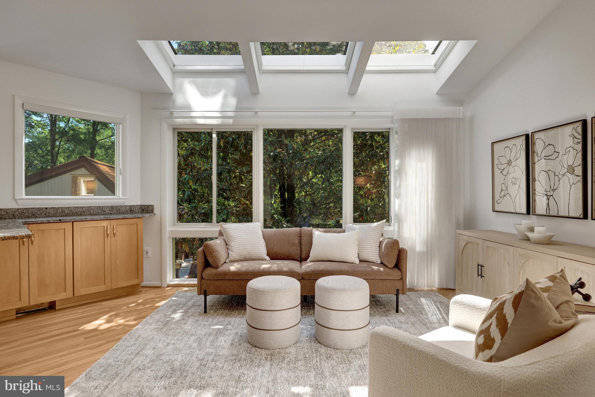 RESTON - Residential