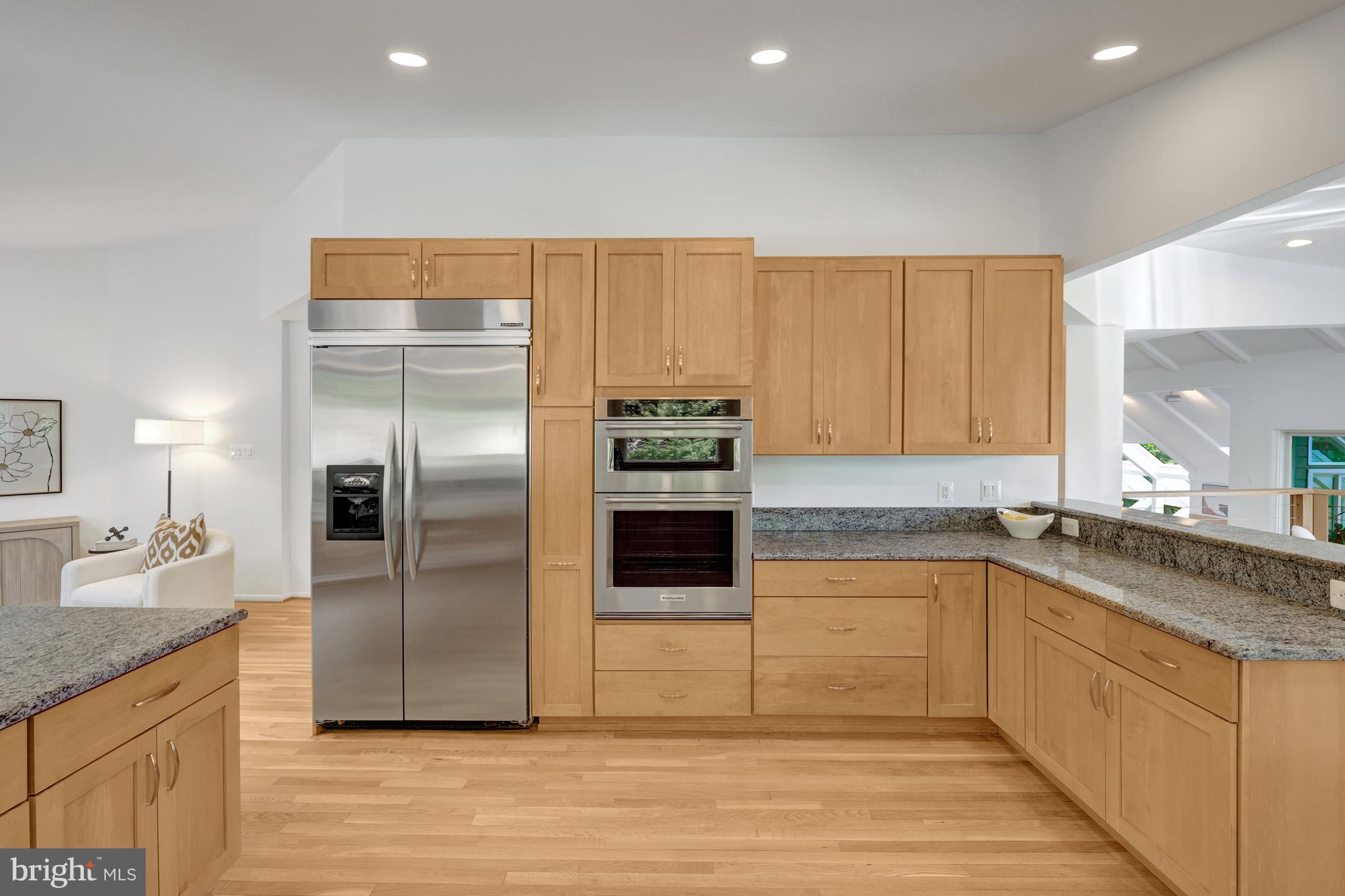 RESTON - Residential