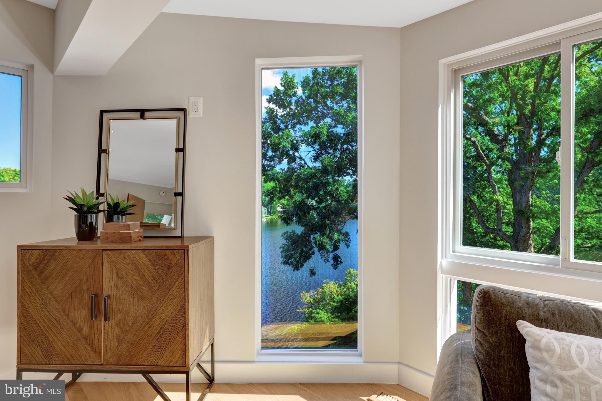 RESTON - Residential