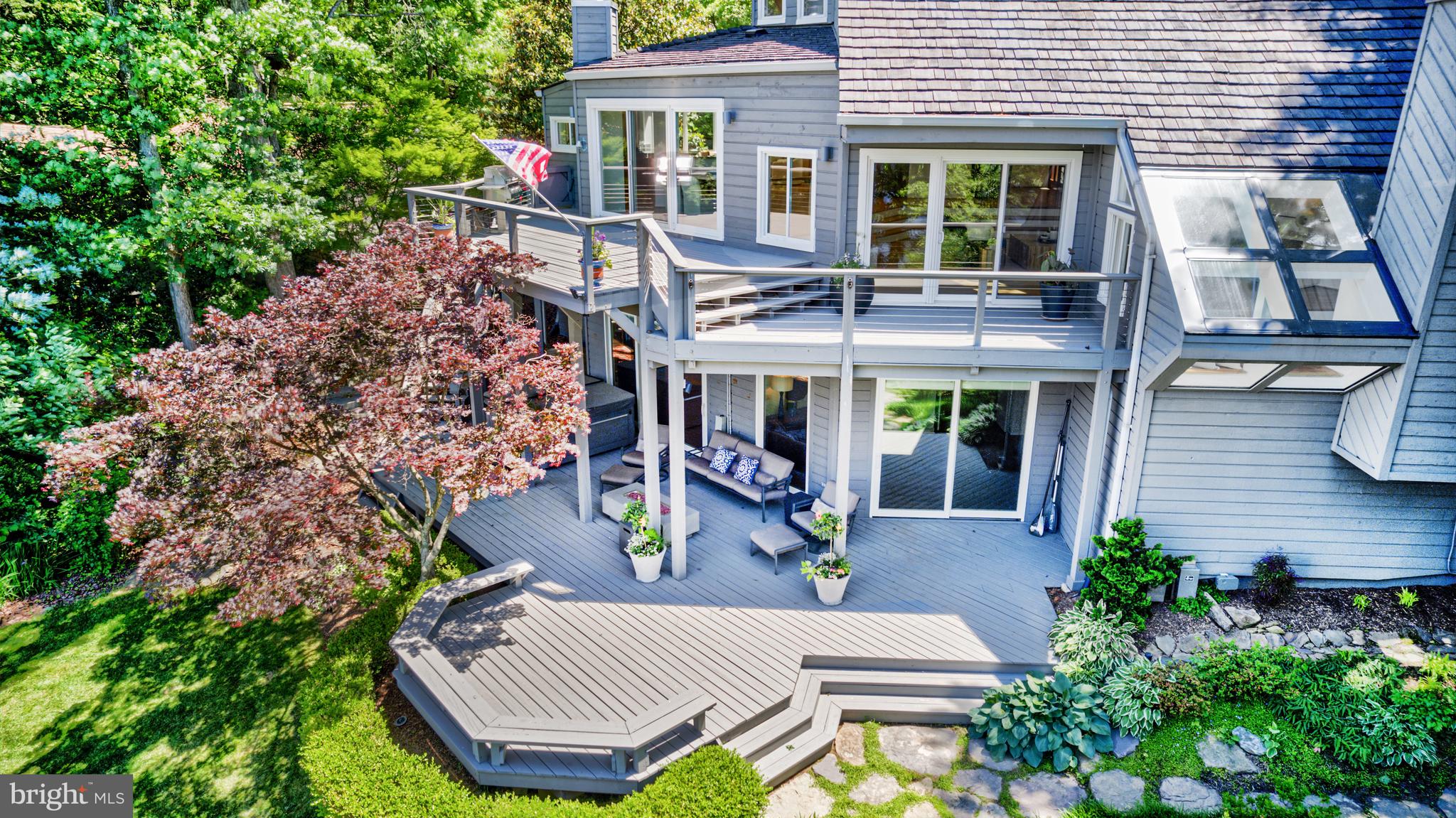 RESTON - Residential