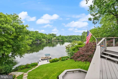 2200 Spinnaker Court, Reston, VA MLS: VAFX2241274