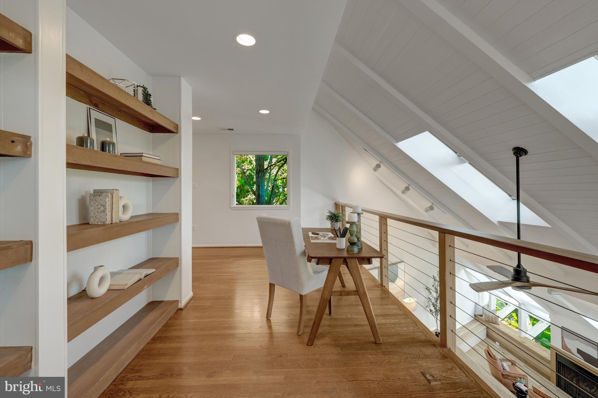 RESTON - Residential