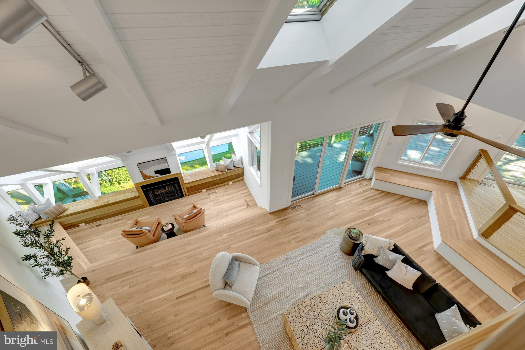 RESTON - Residential