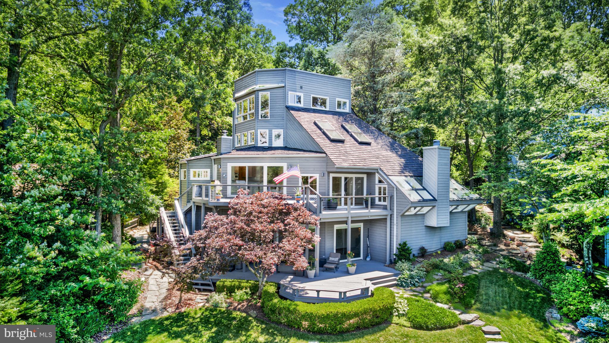 RESTON - Residential