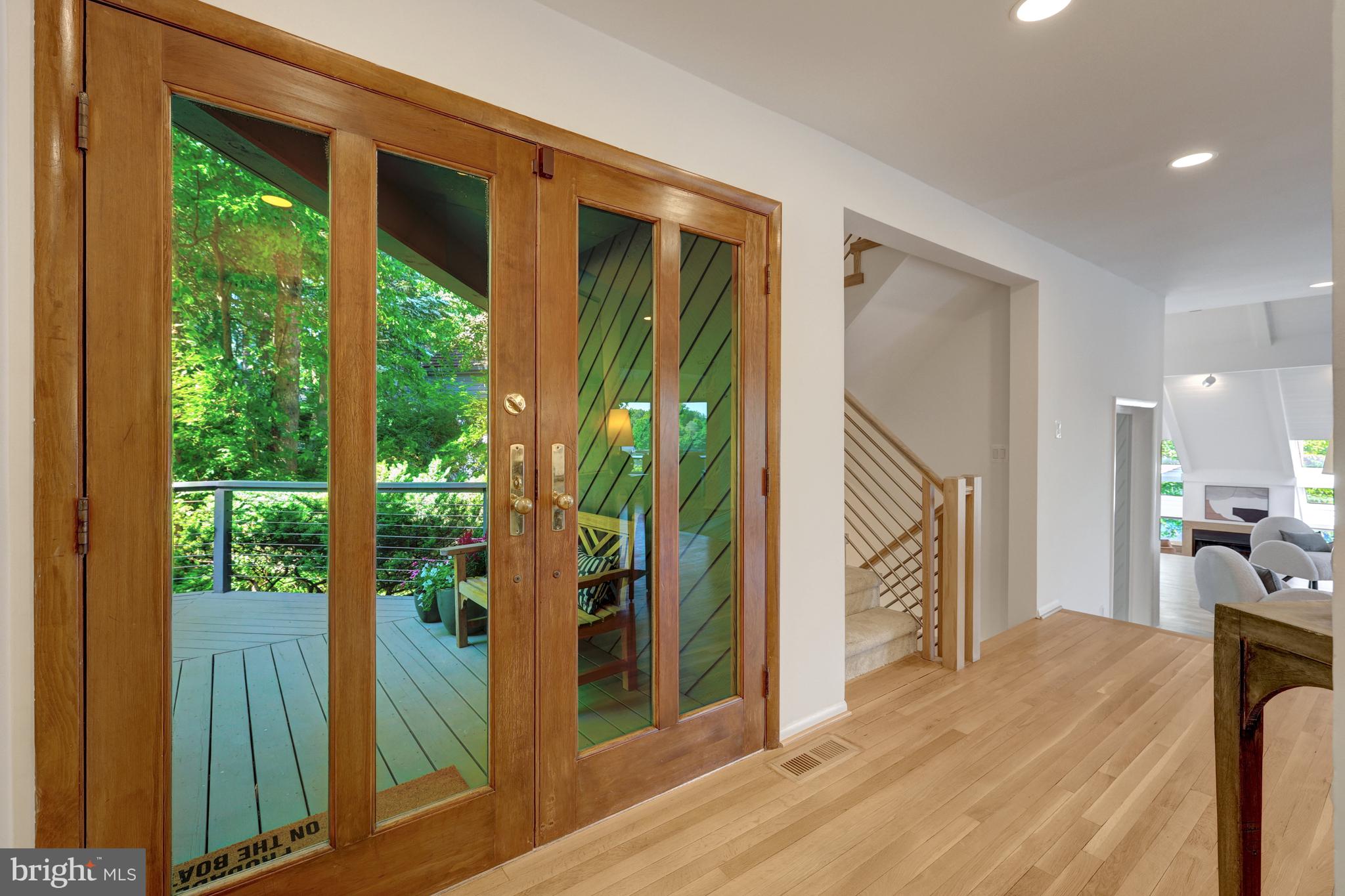 RESTON - Residential