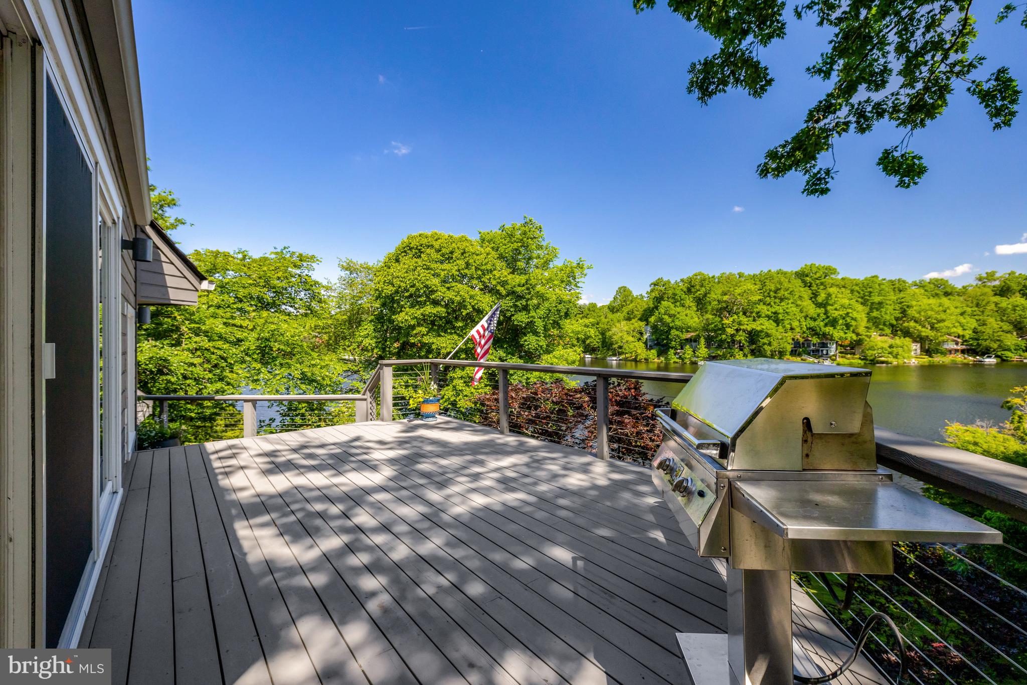 RESTON - Residential