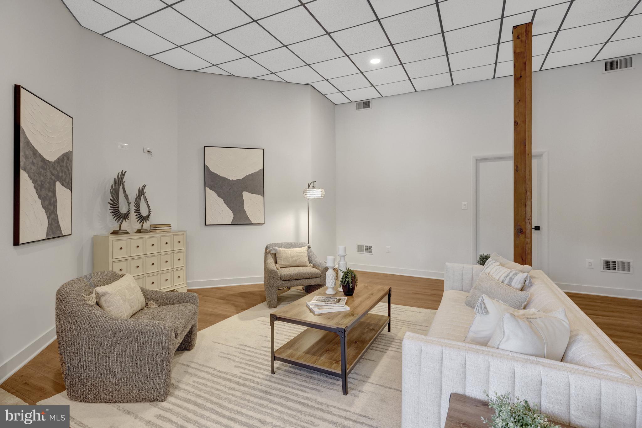 RESTON - Residential