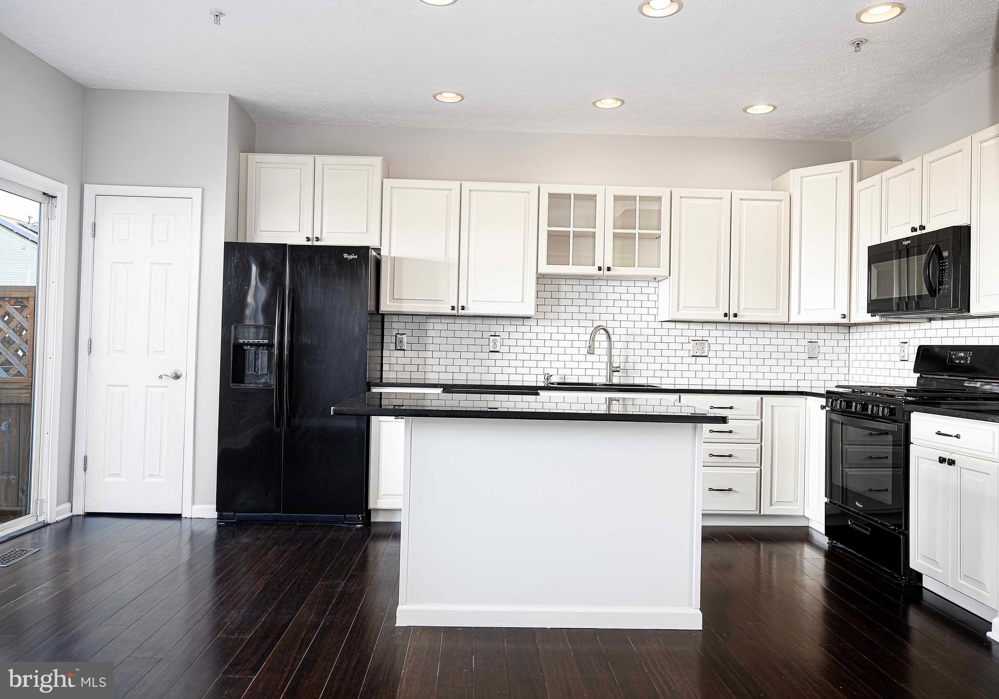 EATON SQUARE - Residential